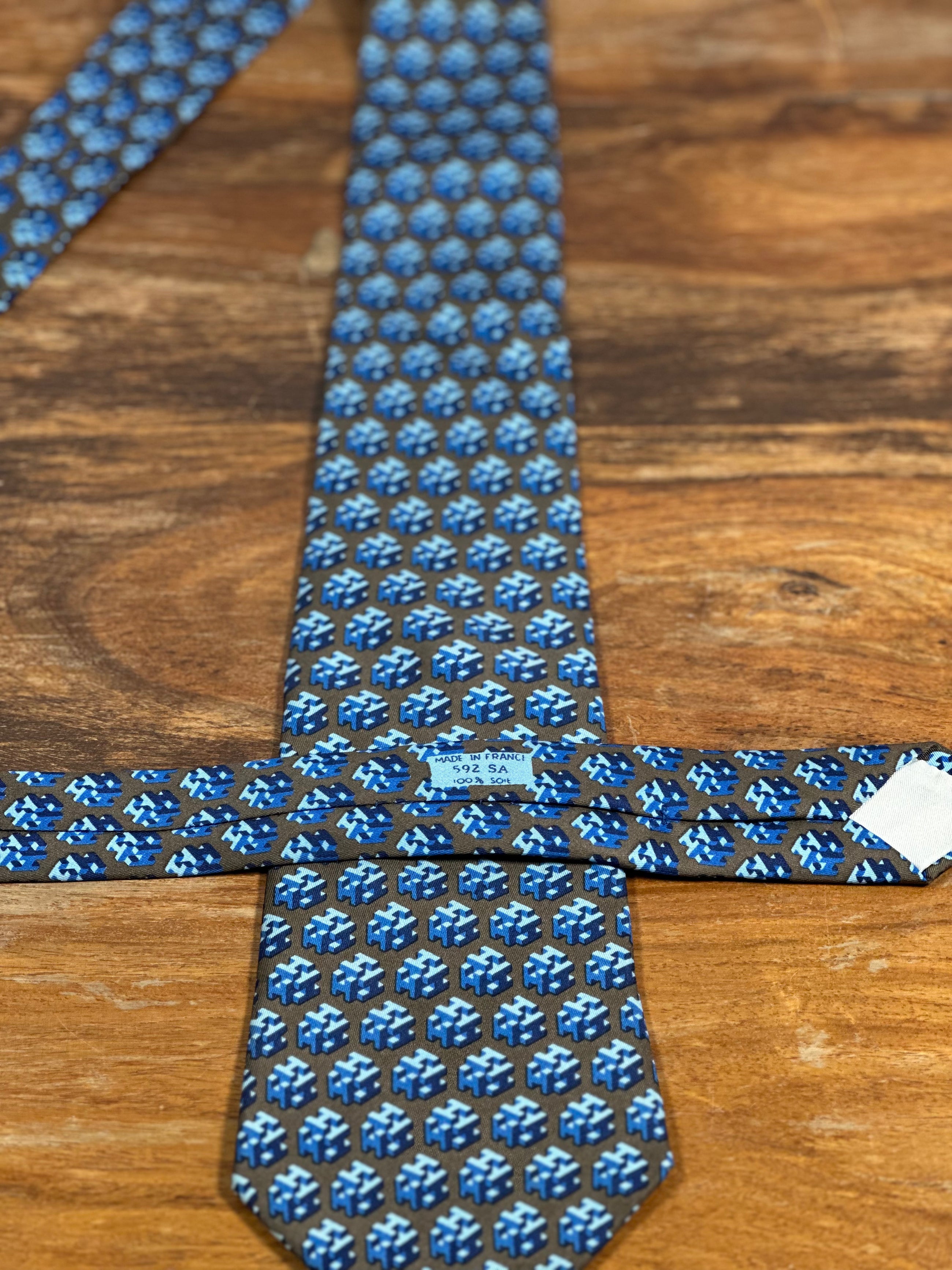 Corbata Hermés marrón