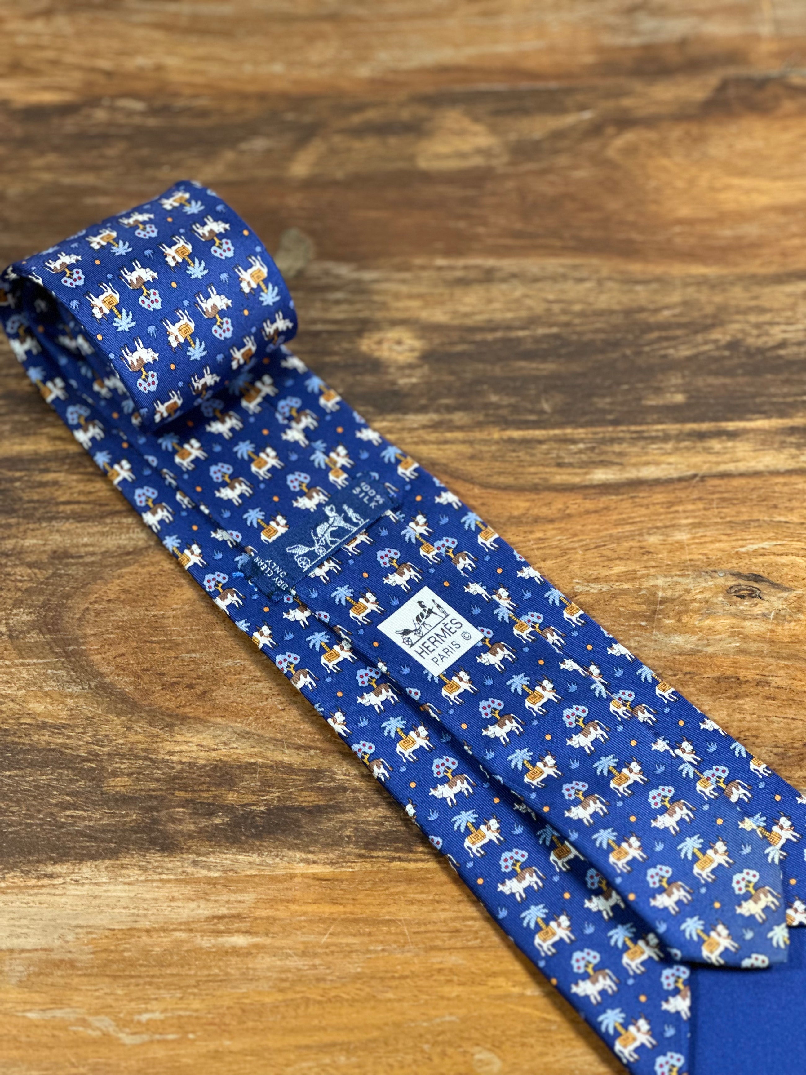Corbata Hermés azul