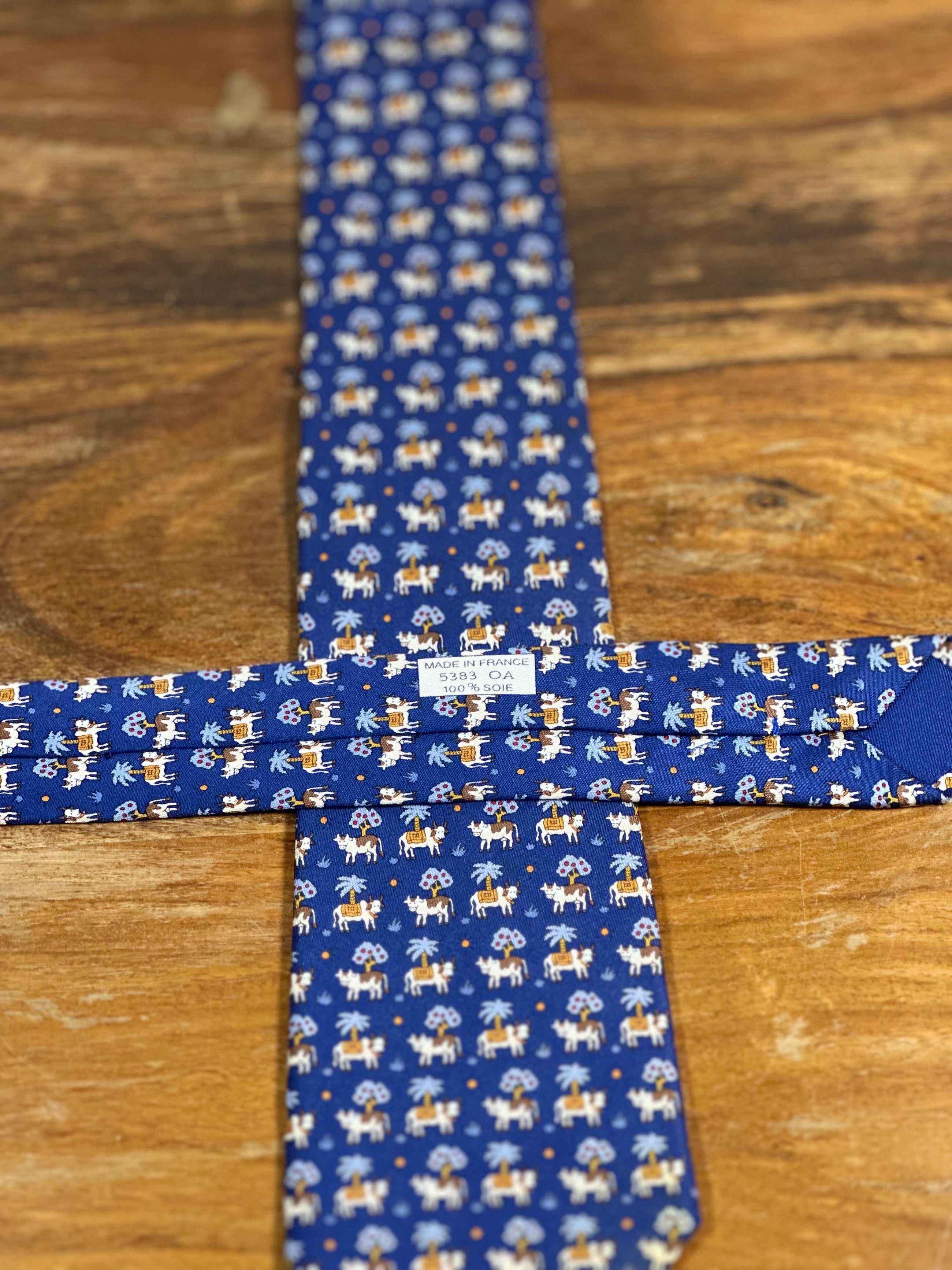 Corbata Hermés azul