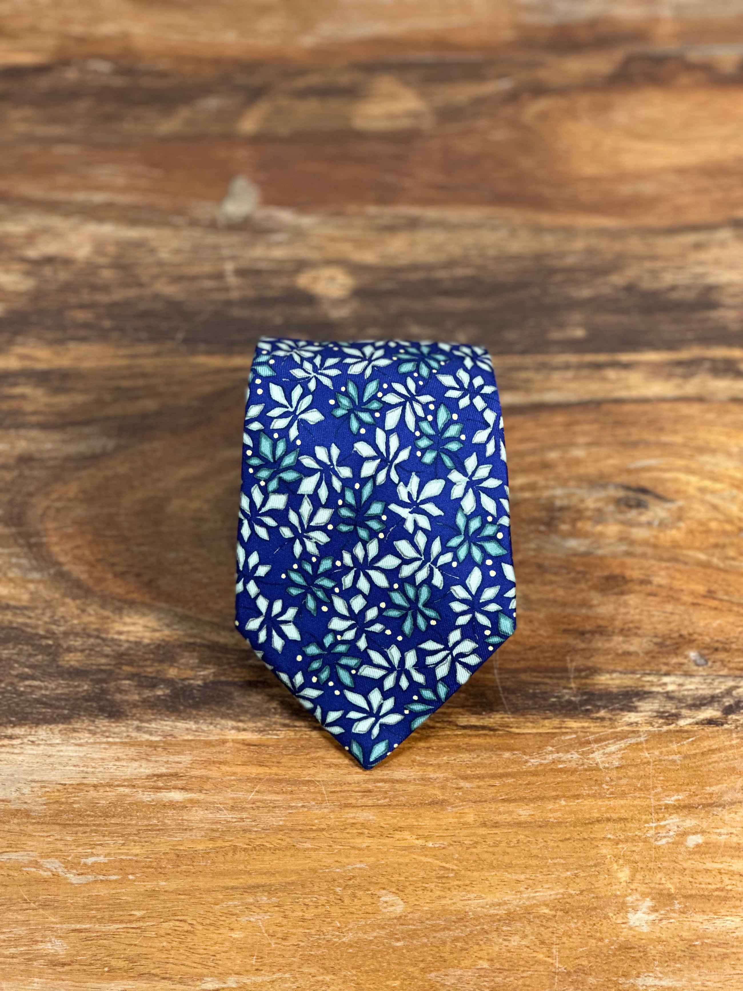 Corbata Hermés azul