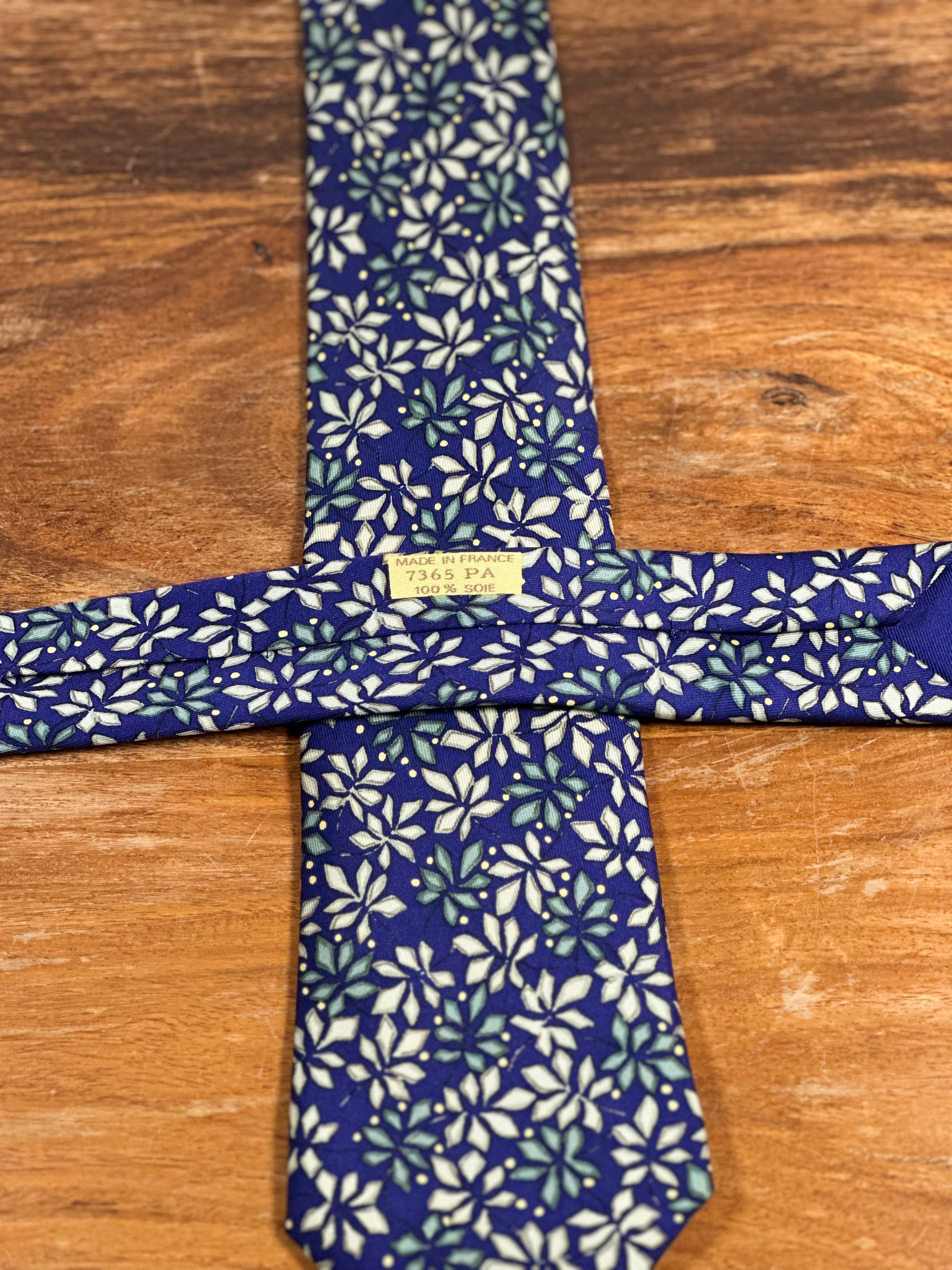 Corbata Hermés azul