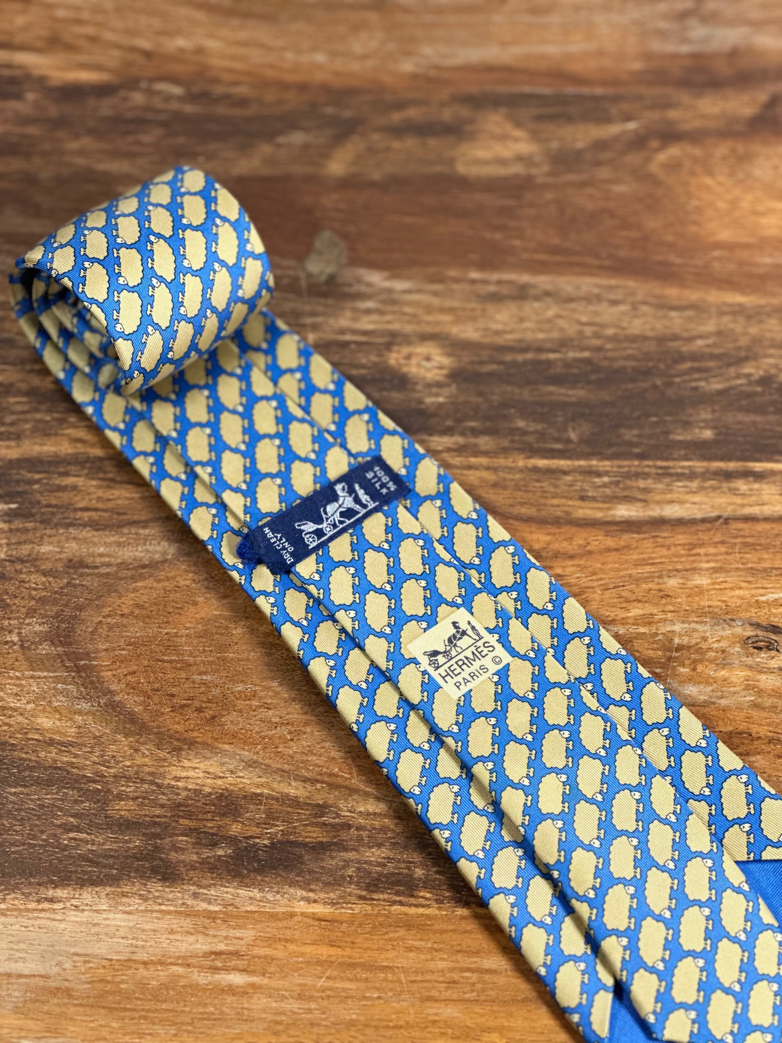 Corbata Hermés azul
