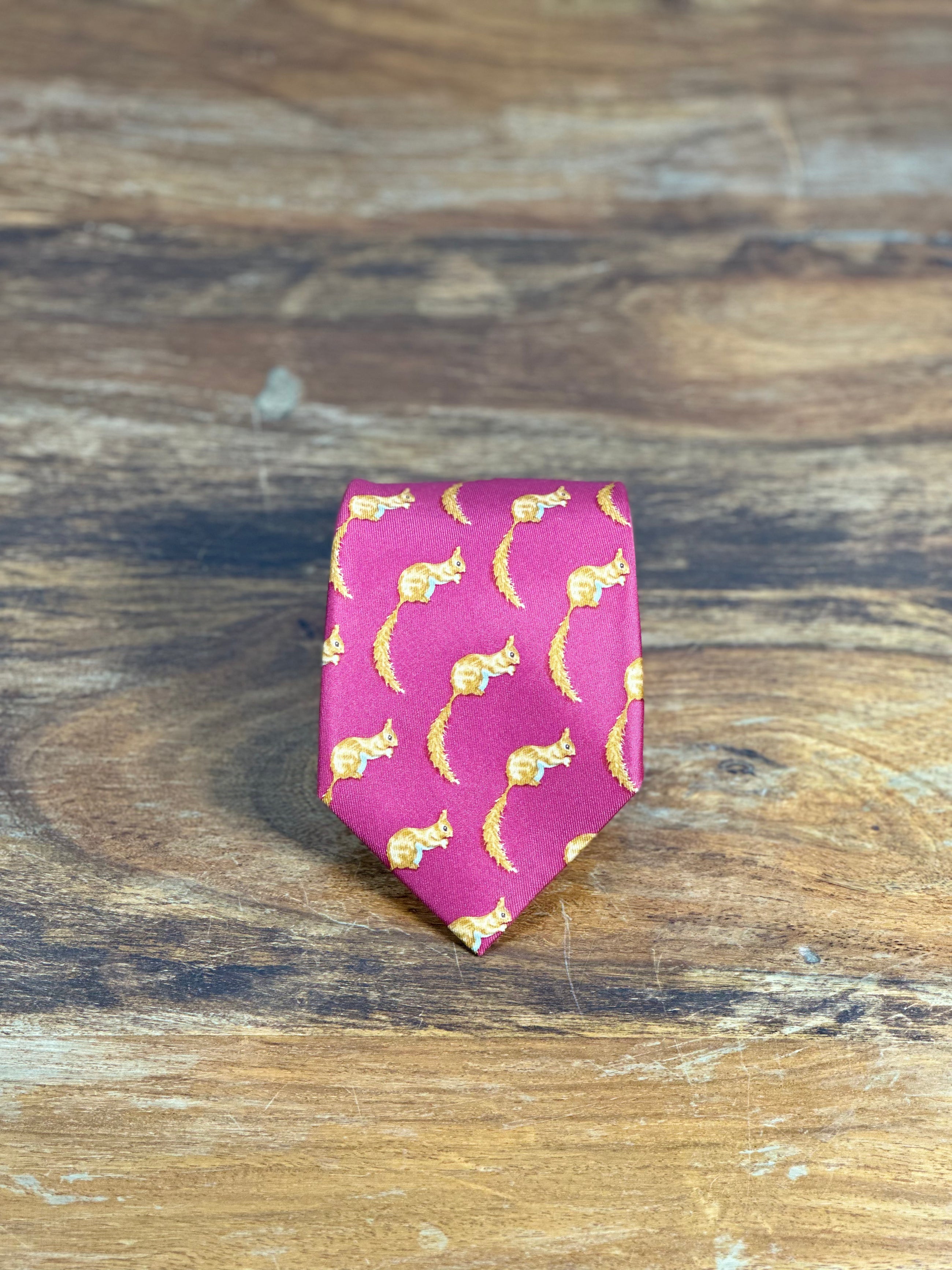 Corbata Hermés burdeos