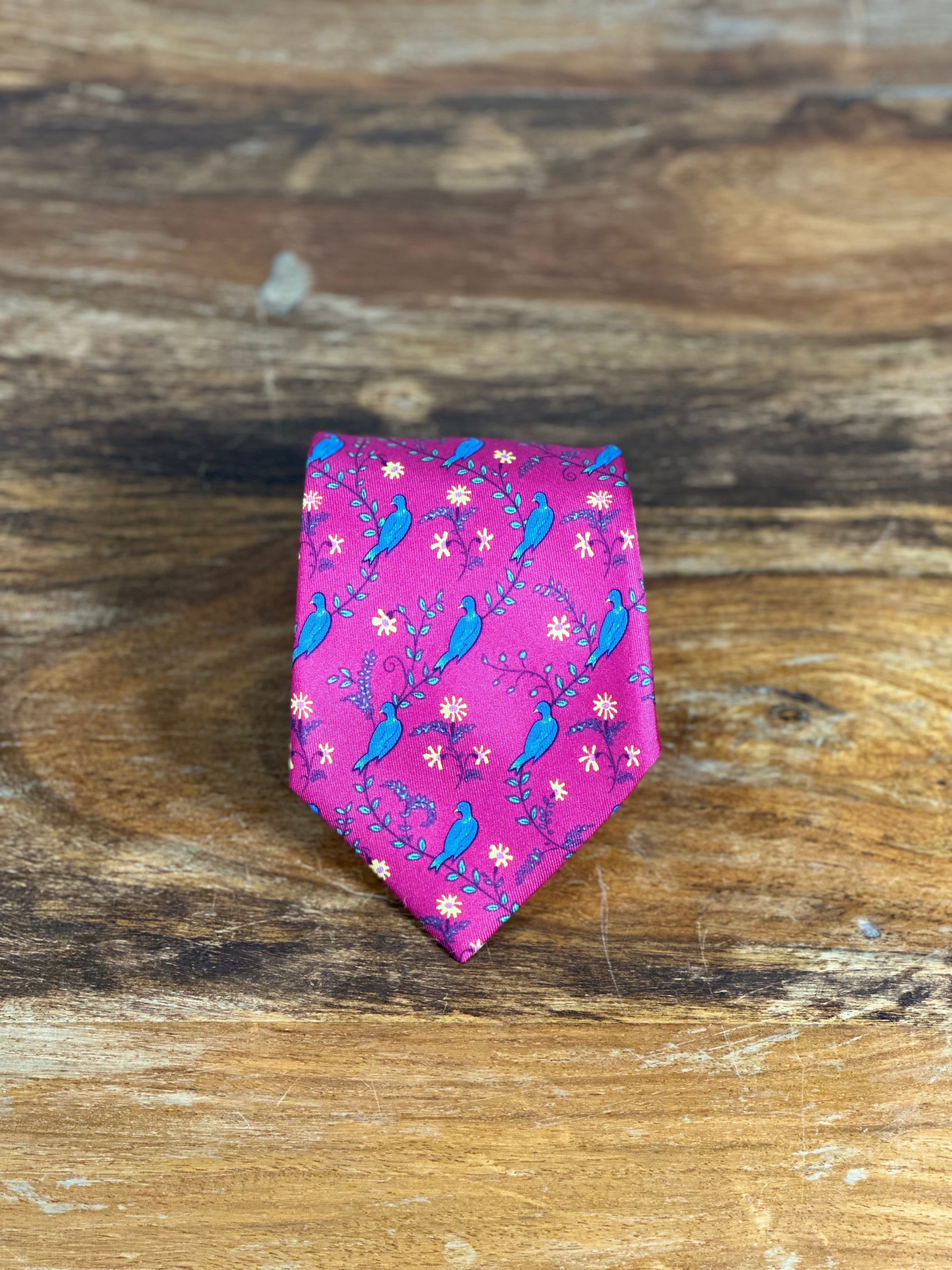 Corbata Hermés roja