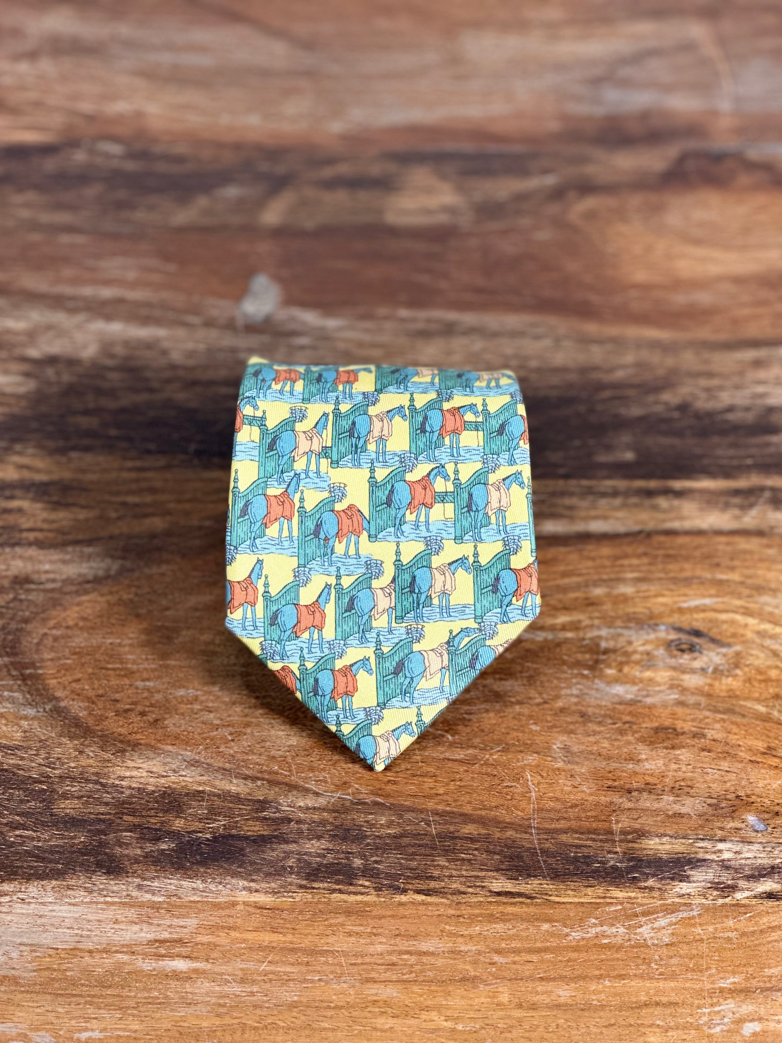 Corbata Hermés amarilla