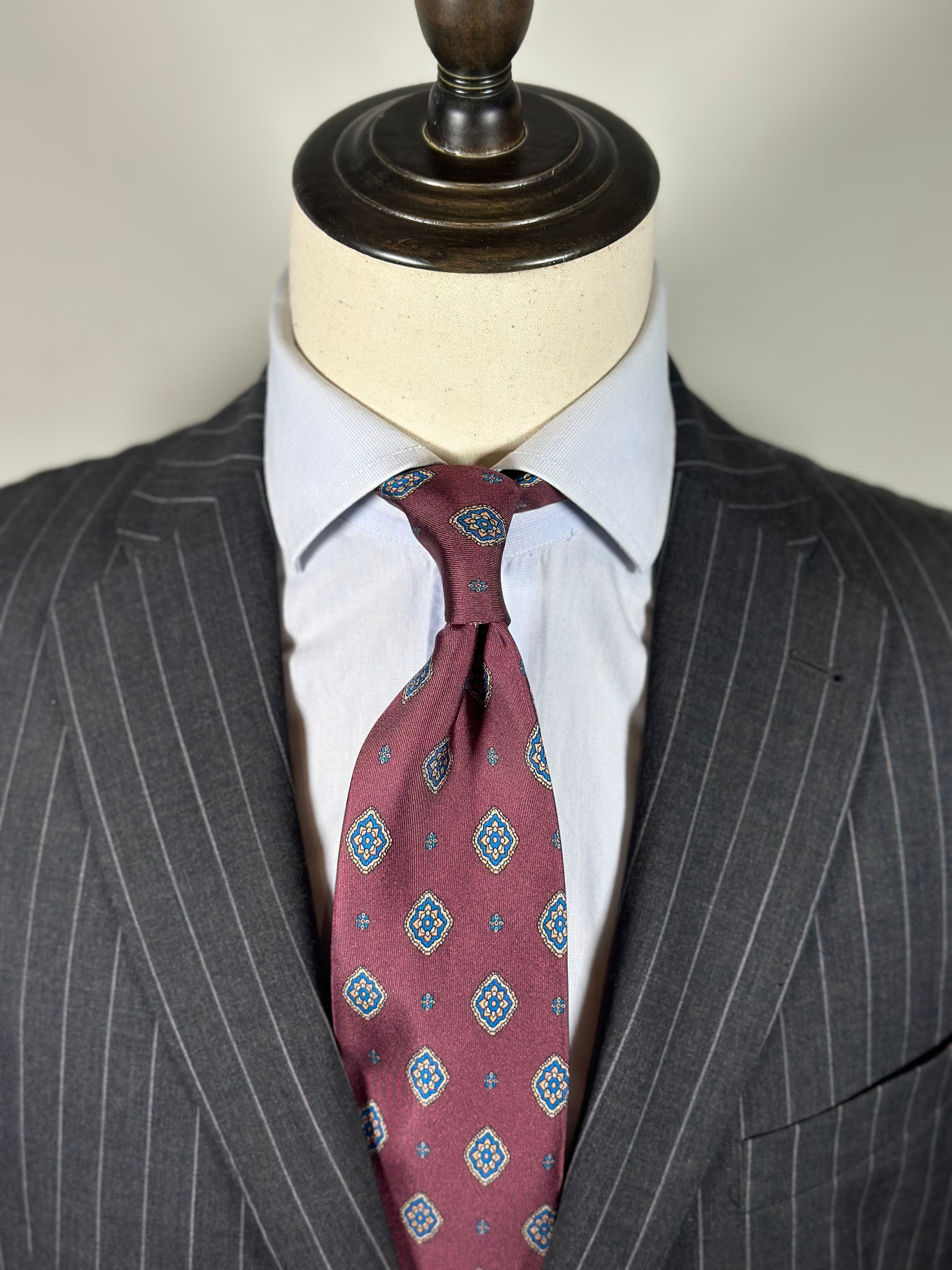 Corbata Varenna burdeos