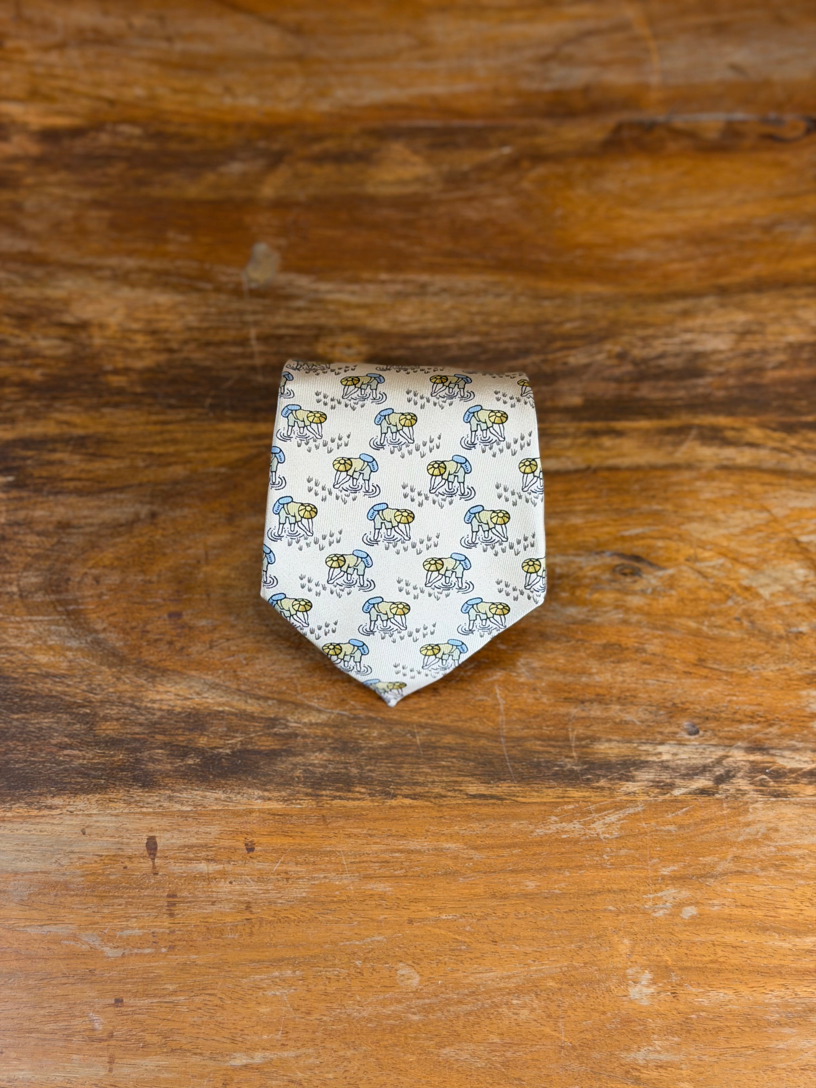 Corbata Hermés beige