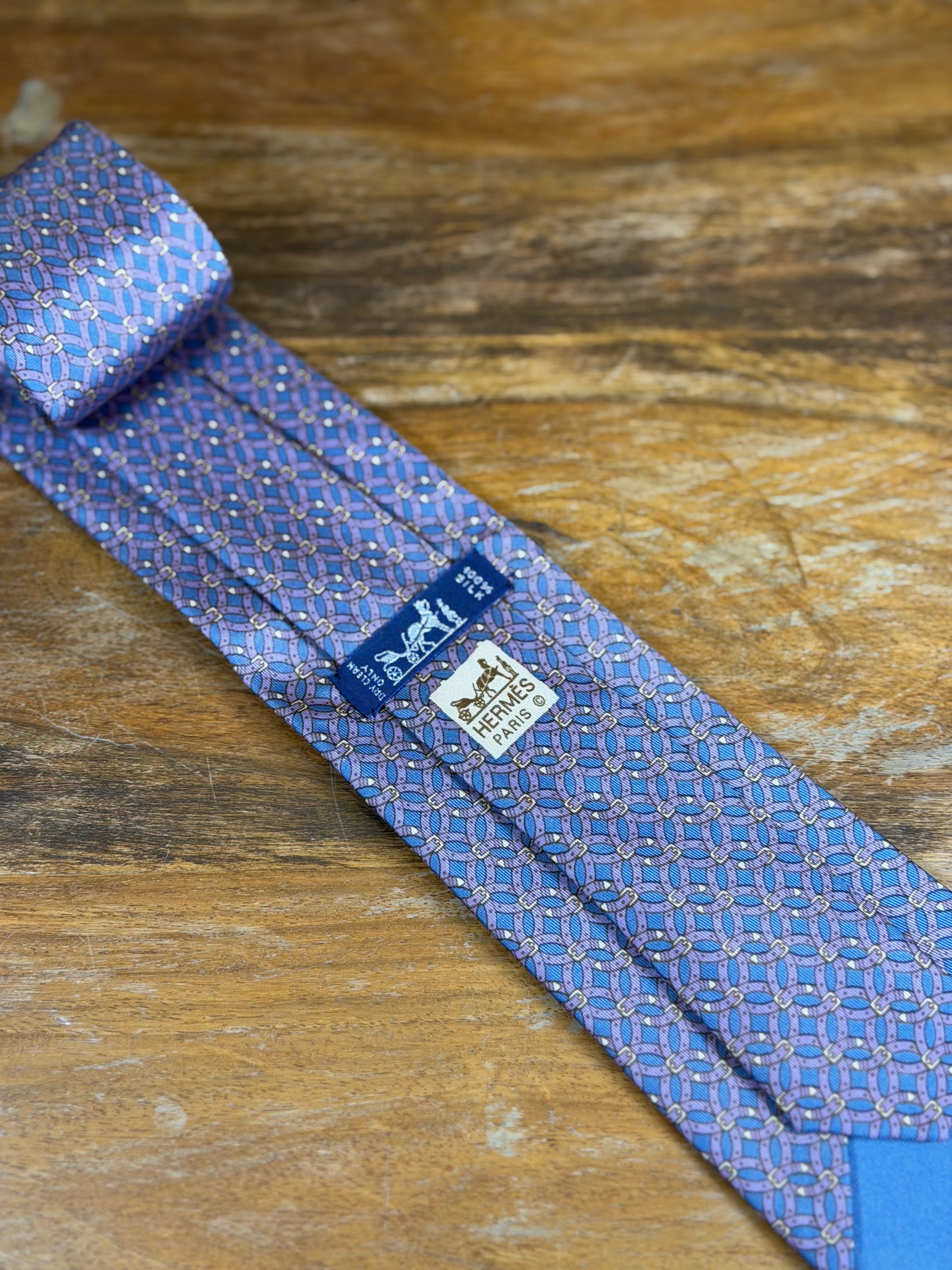 Corbata Hermés azul