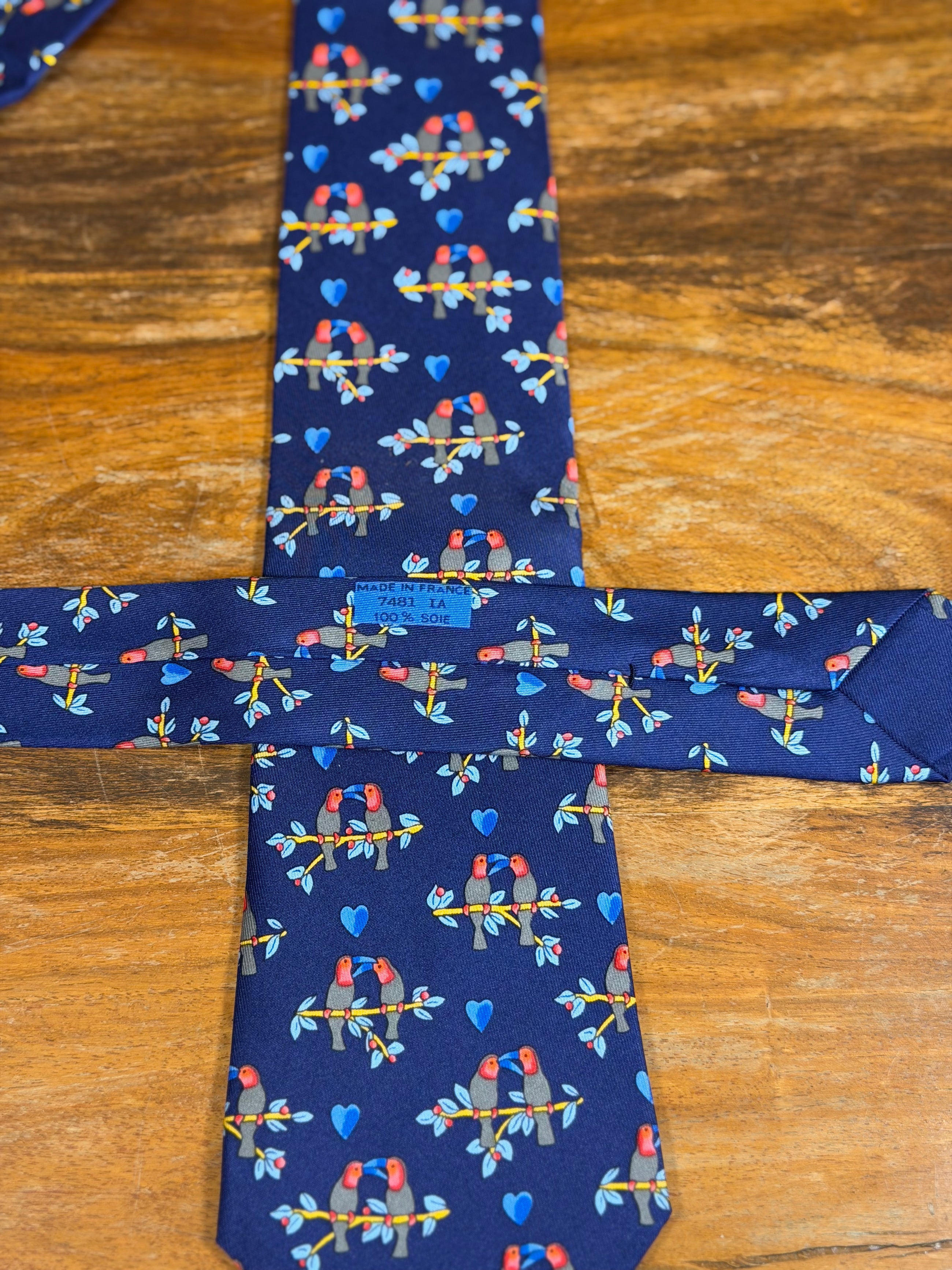 Corbata Hermés azul