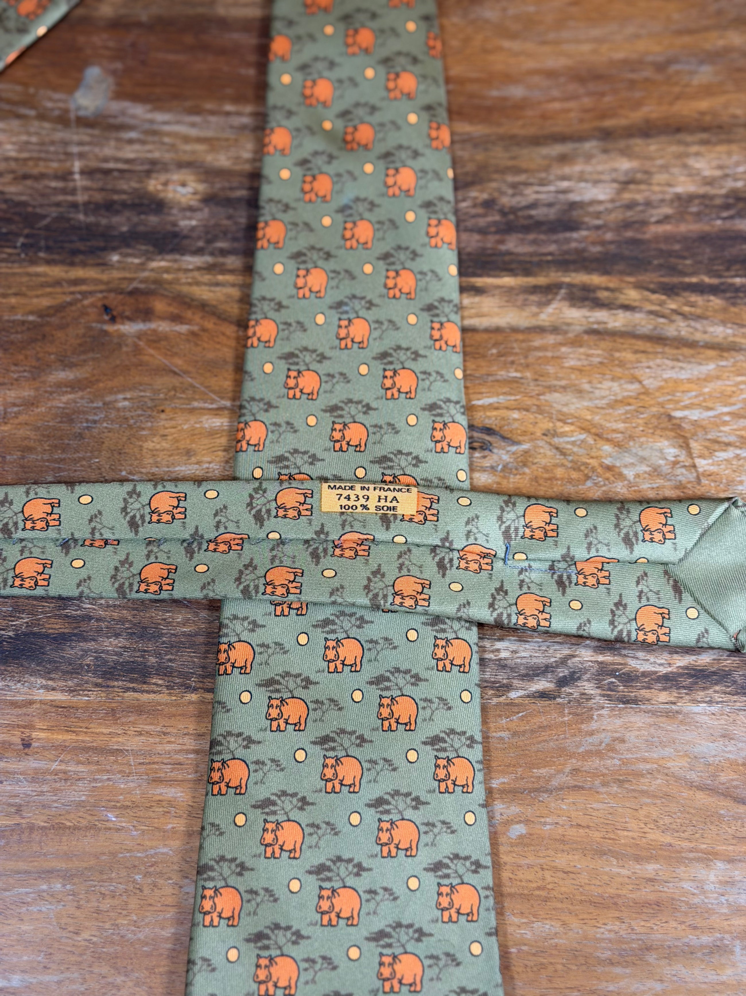 Corbata Hermés verde