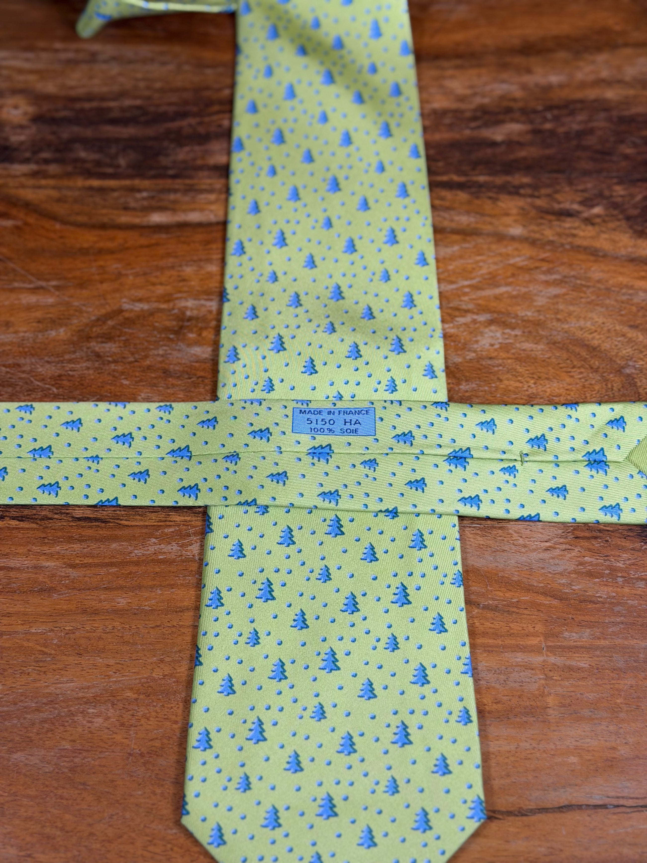 Corbata Hermés verde