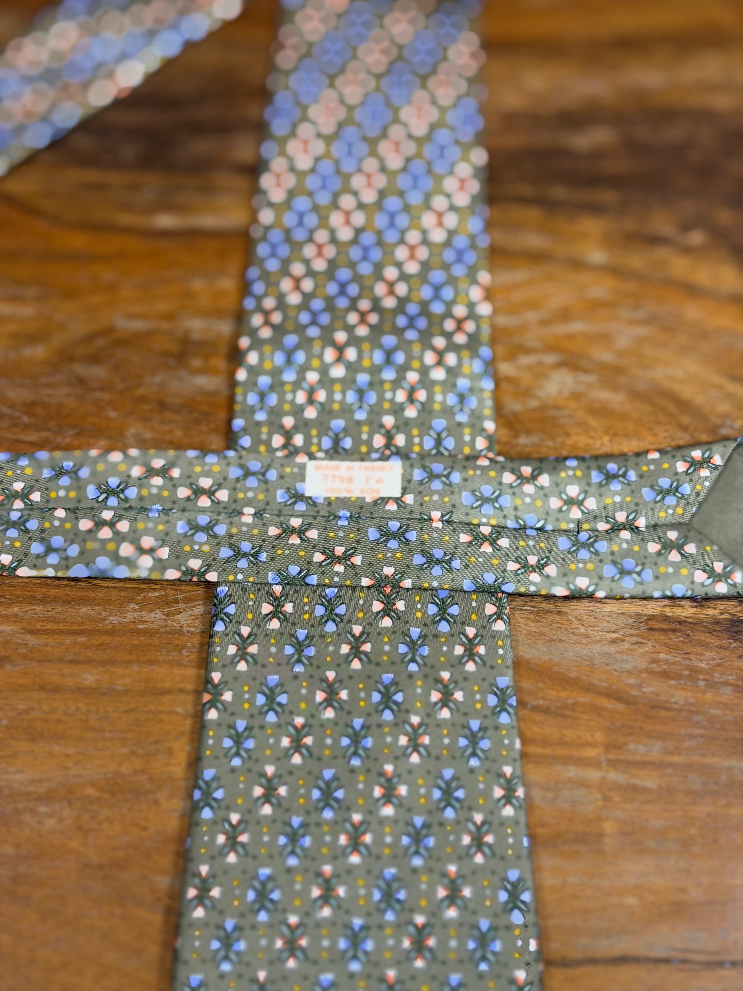 Corbata Hermés verde