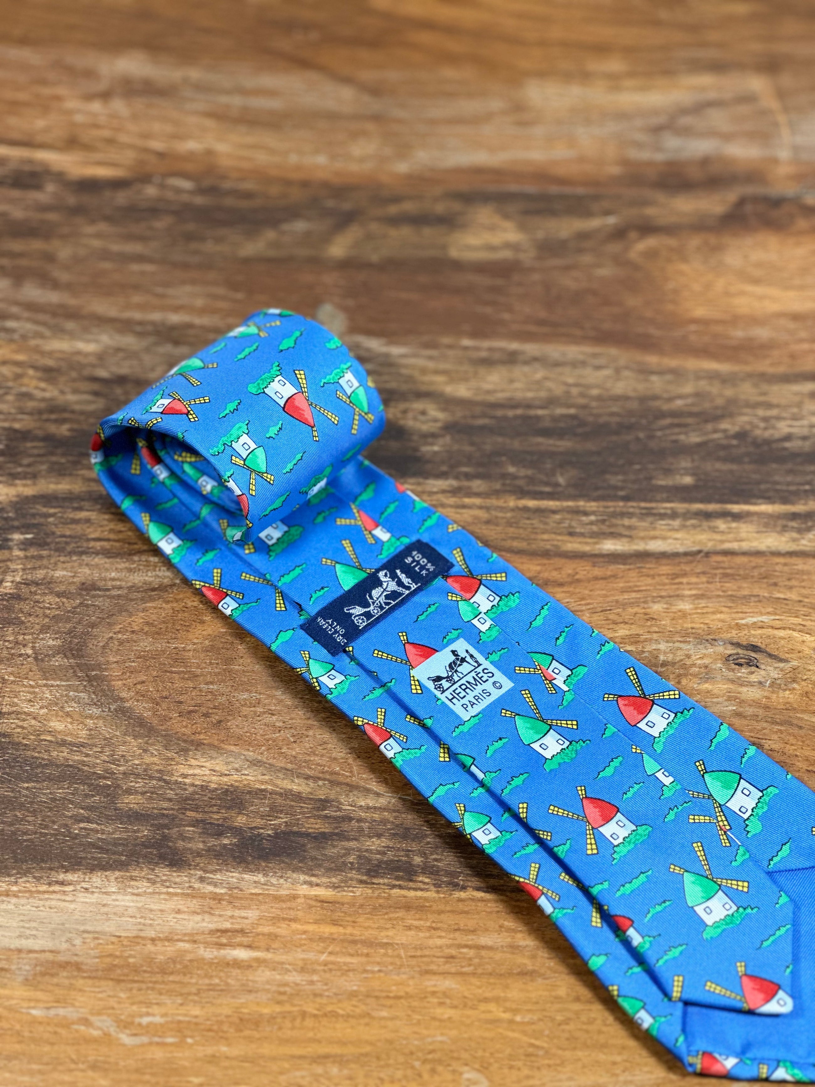 Corbata Hermés azul