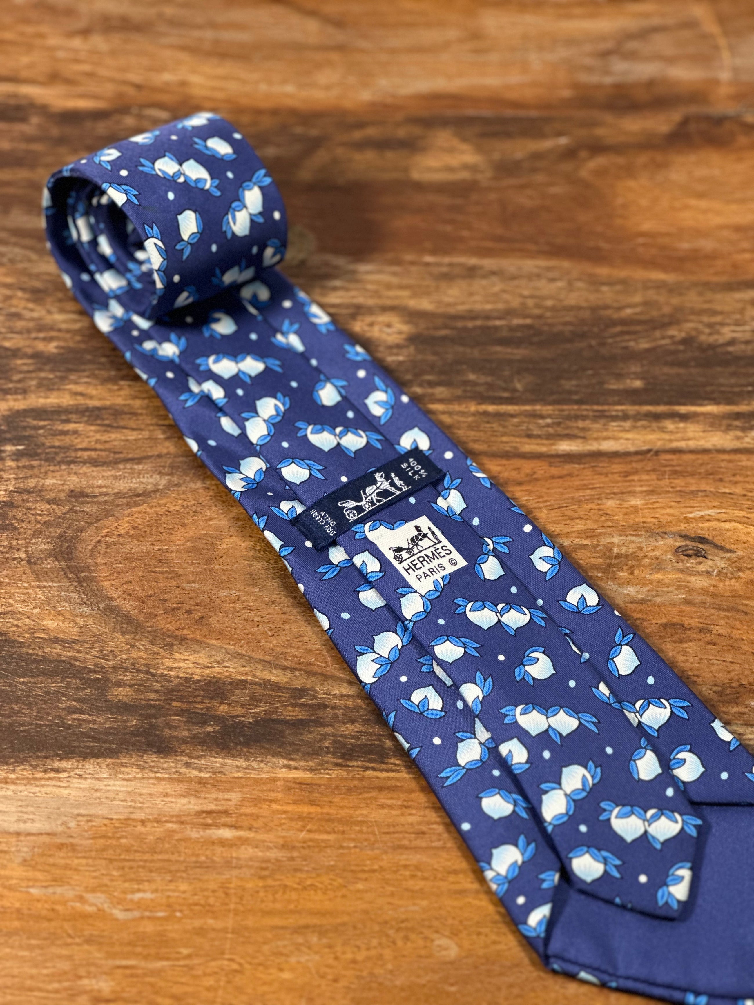 Corbata Hermés azul