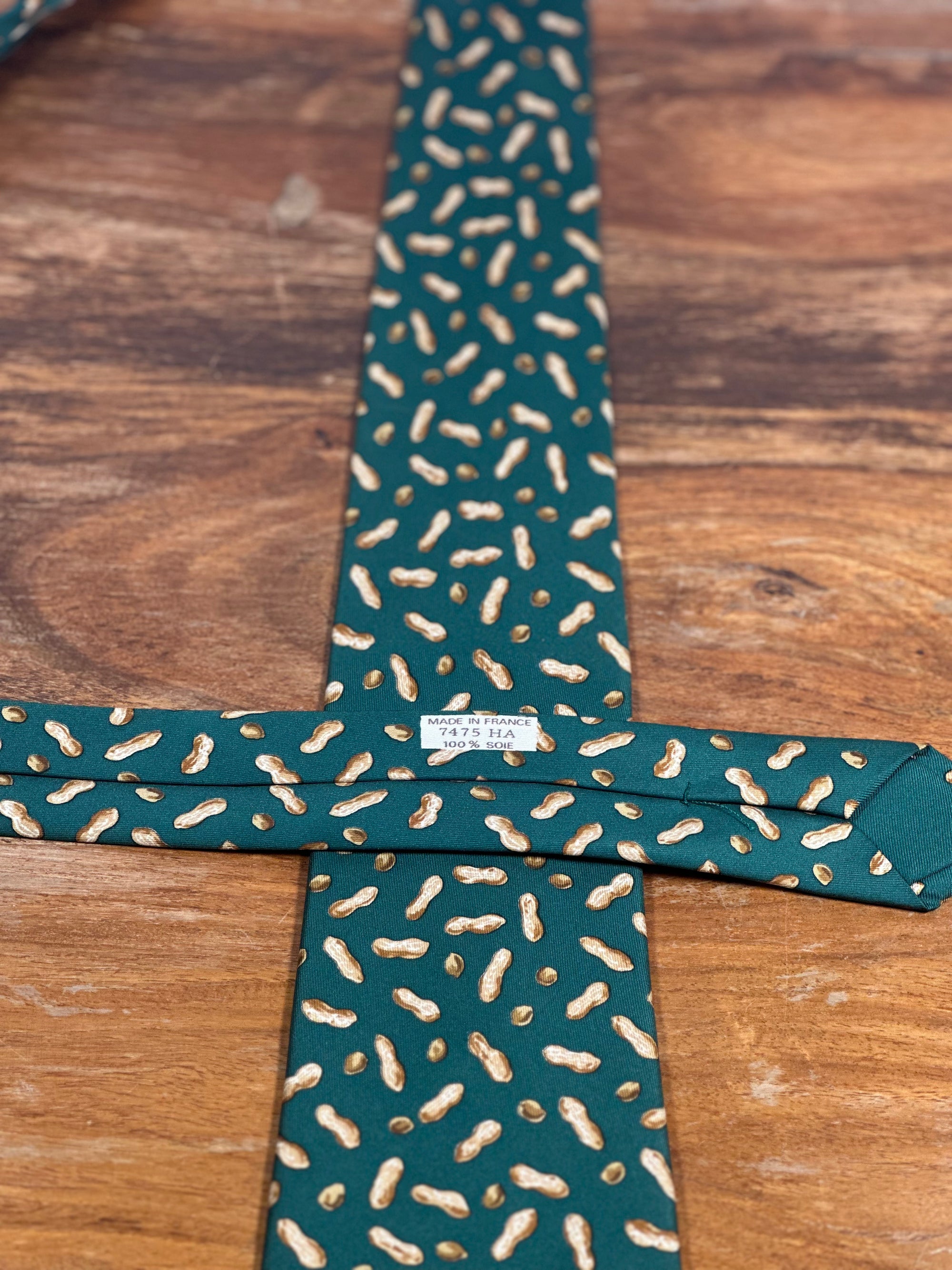 Corbata Hermés verde