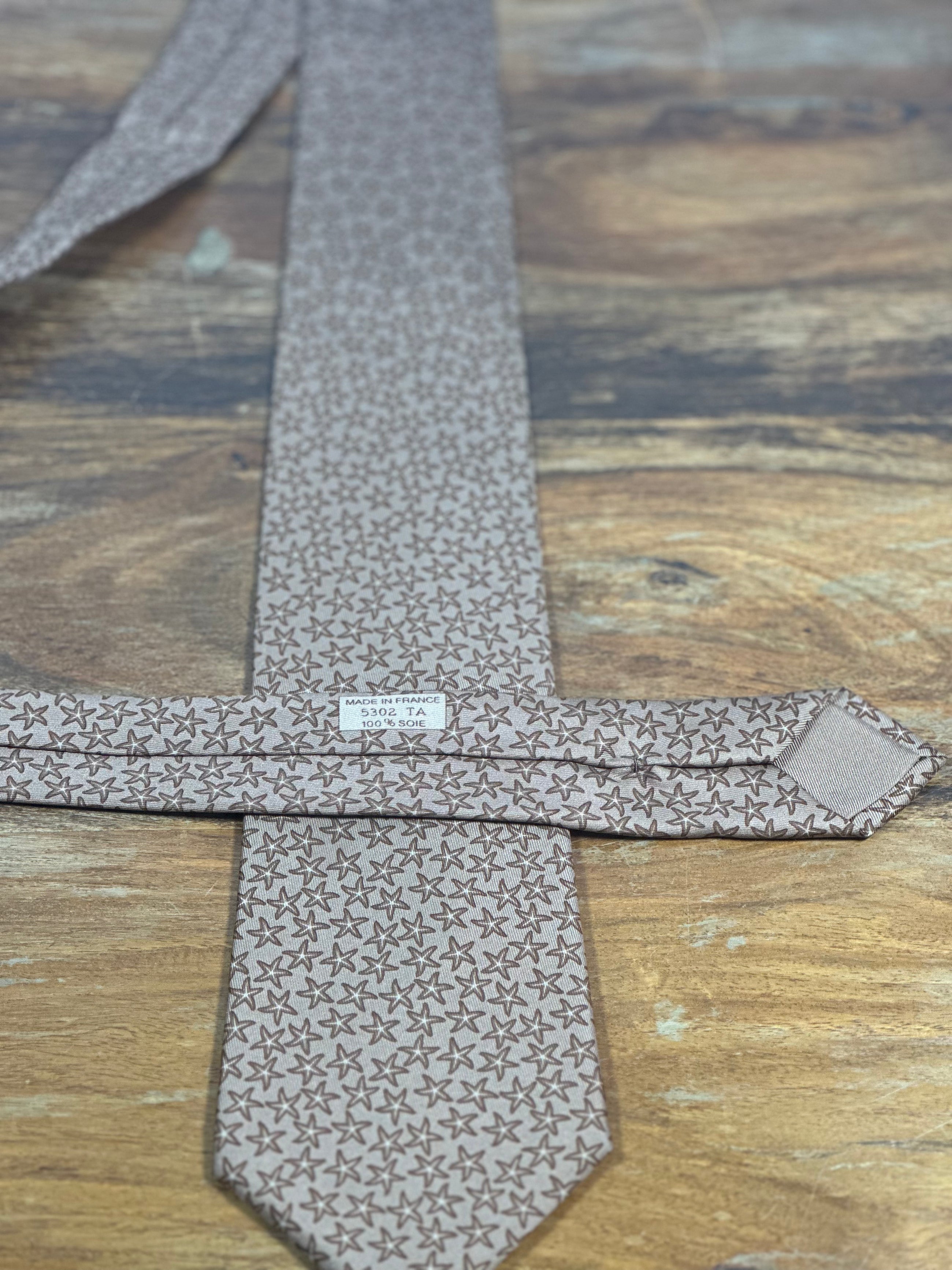 Corbata Hermés marrón