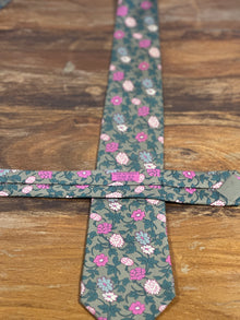 Corbata Hermés marrón