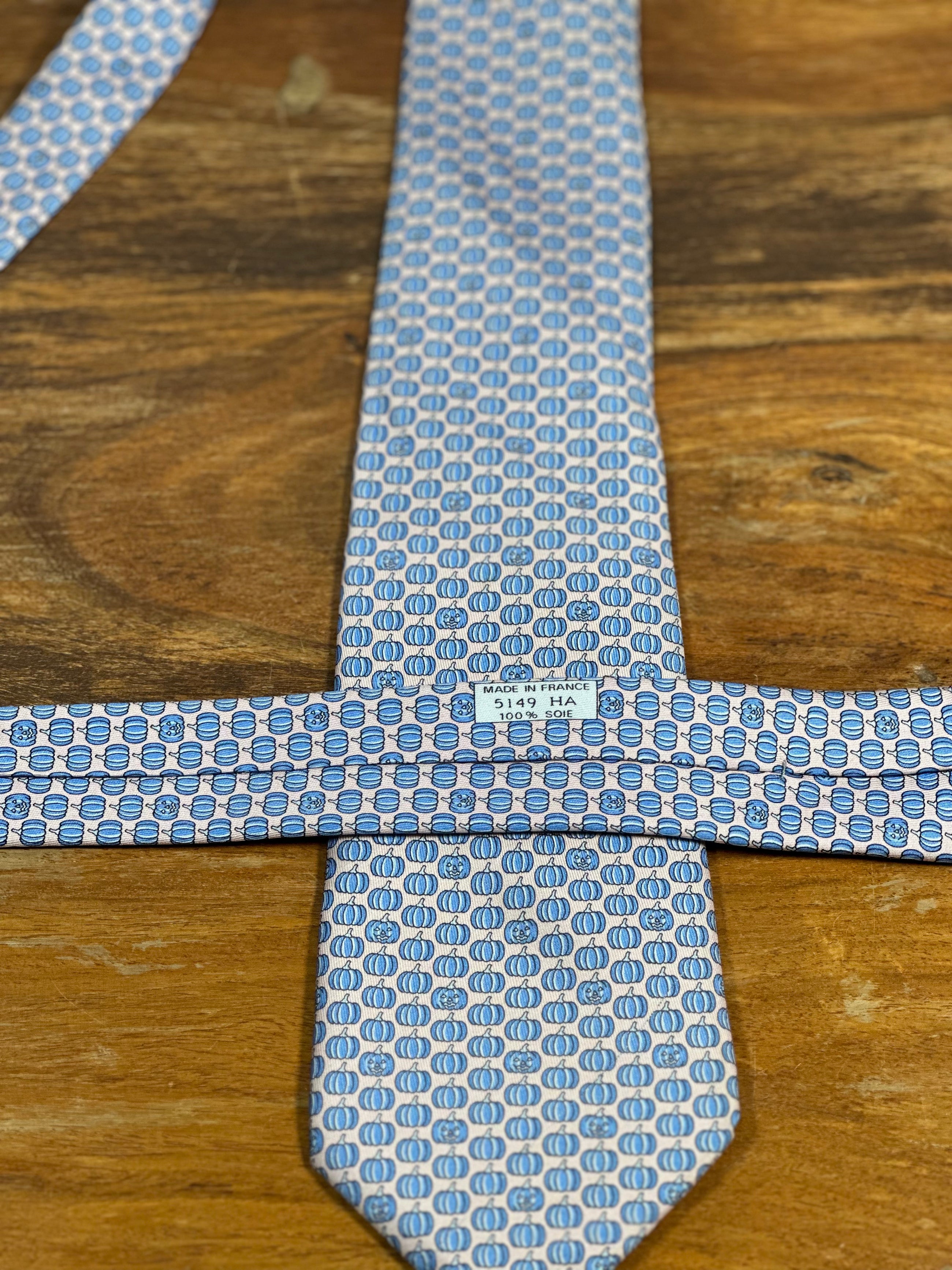 Corbata Hermés rosa