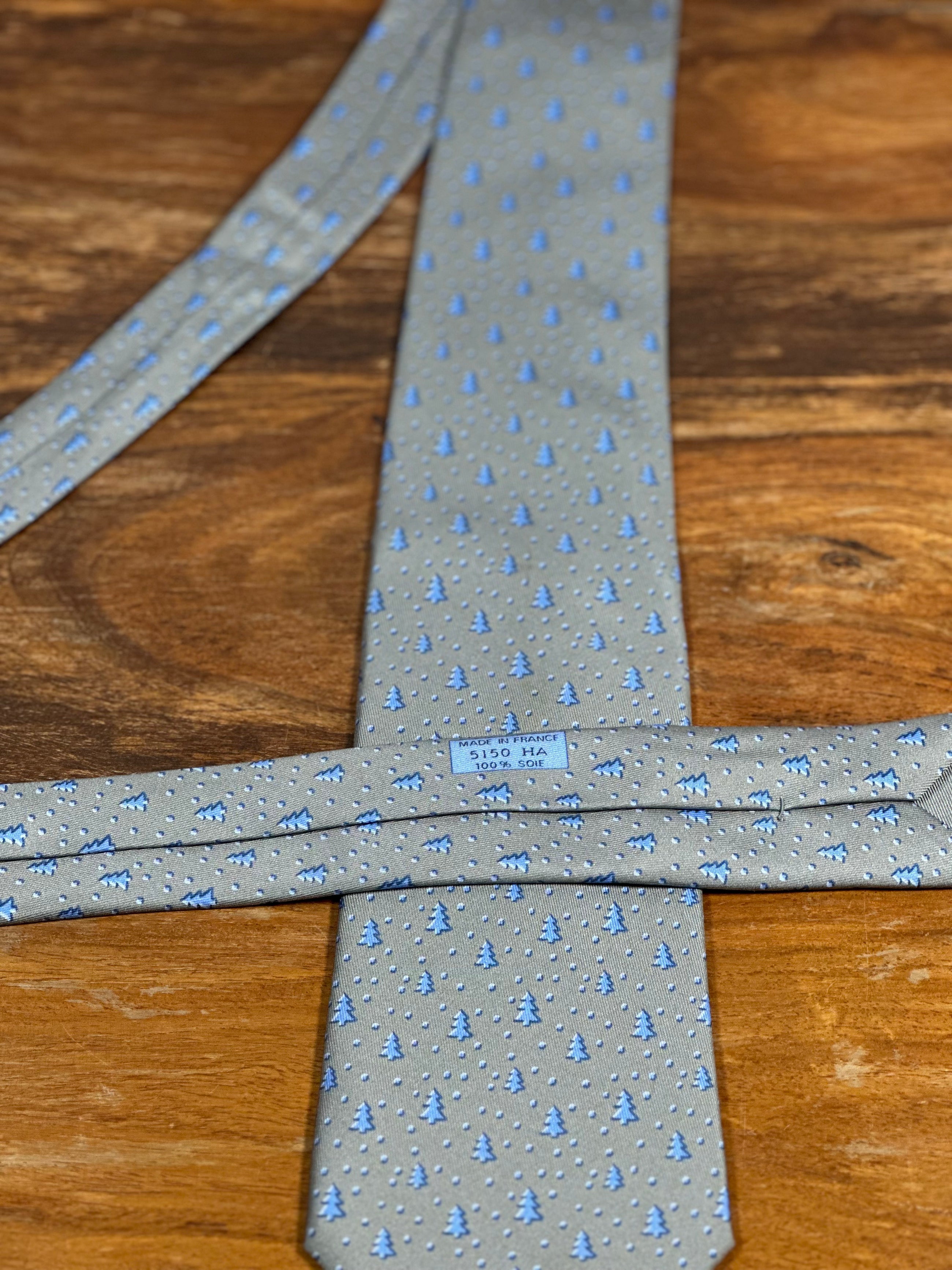 Corbata Hermés gris