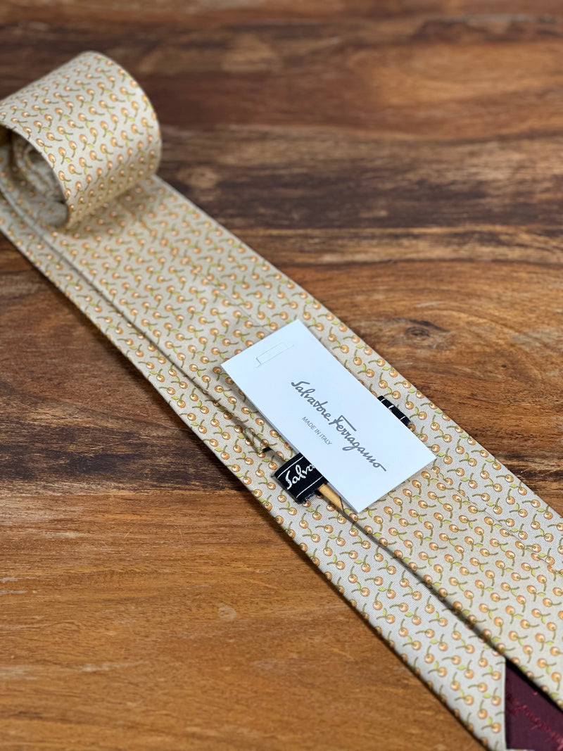 Corbata Ferragamo verde nueva