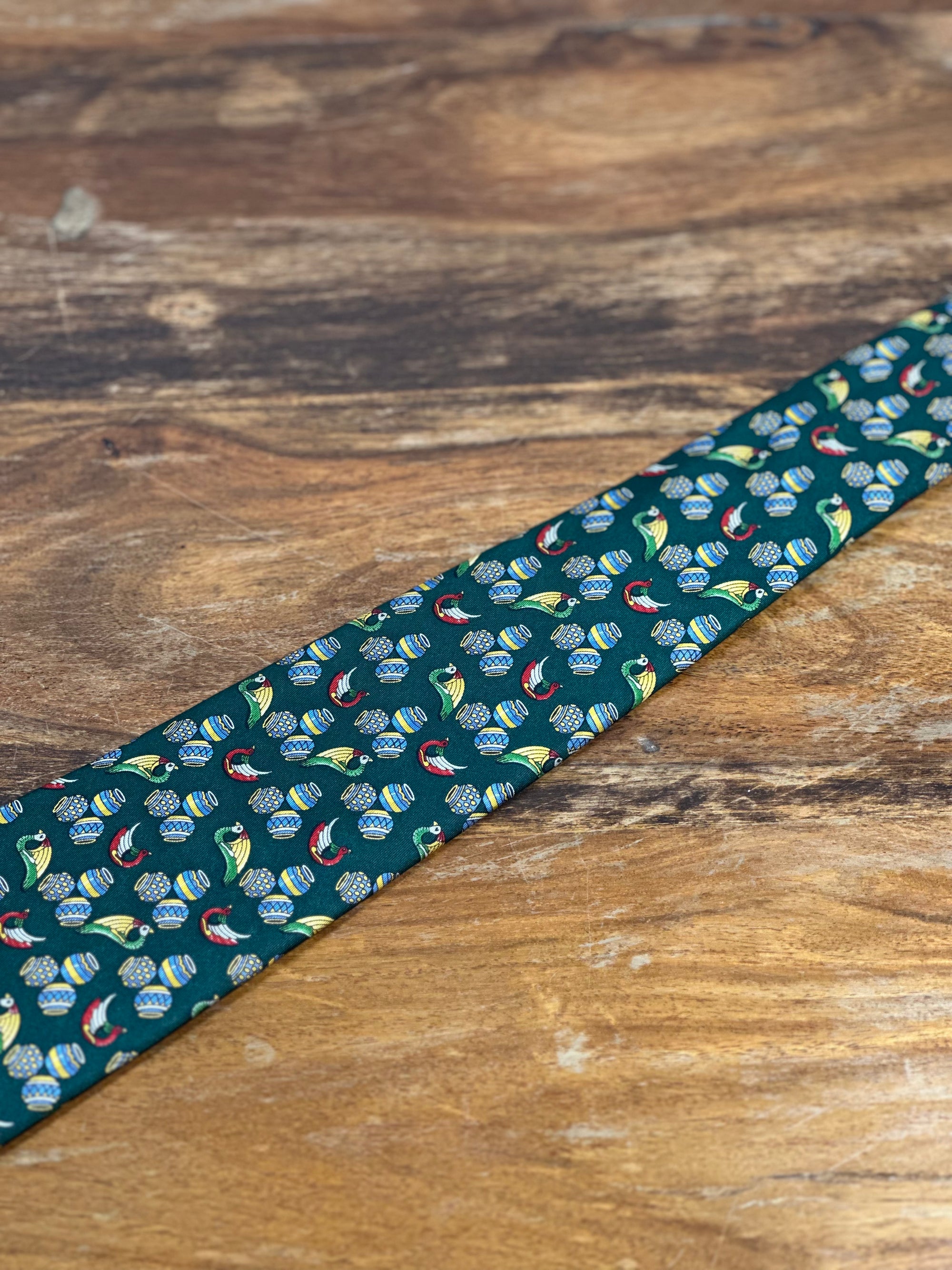 Corbata Ferragamo verde