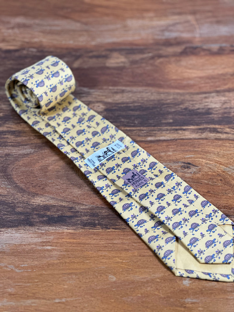 Corbata Hermés amarilla