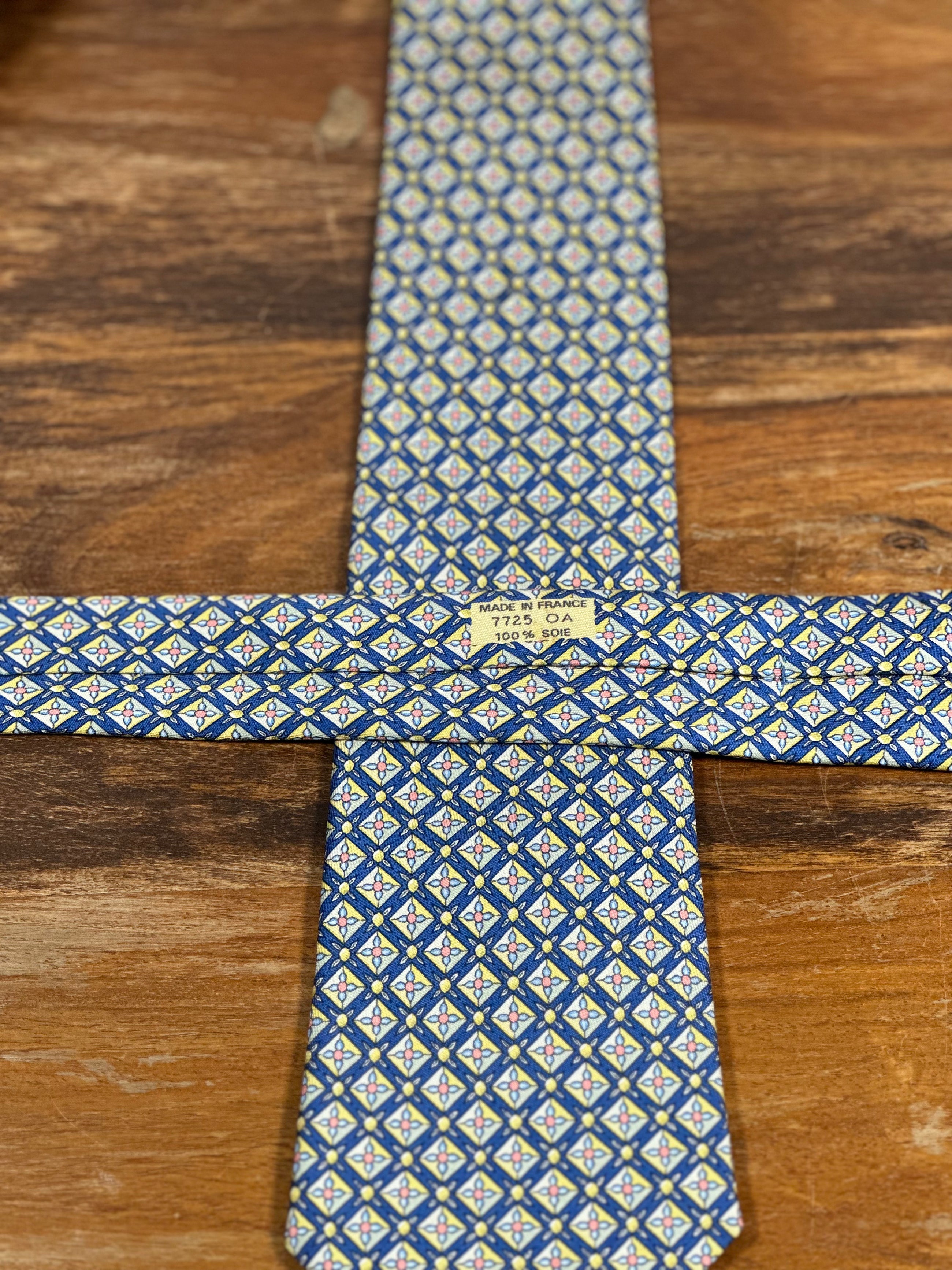 Corbata Hermés azul