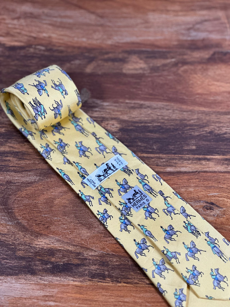 Corbata Hermés amarilla