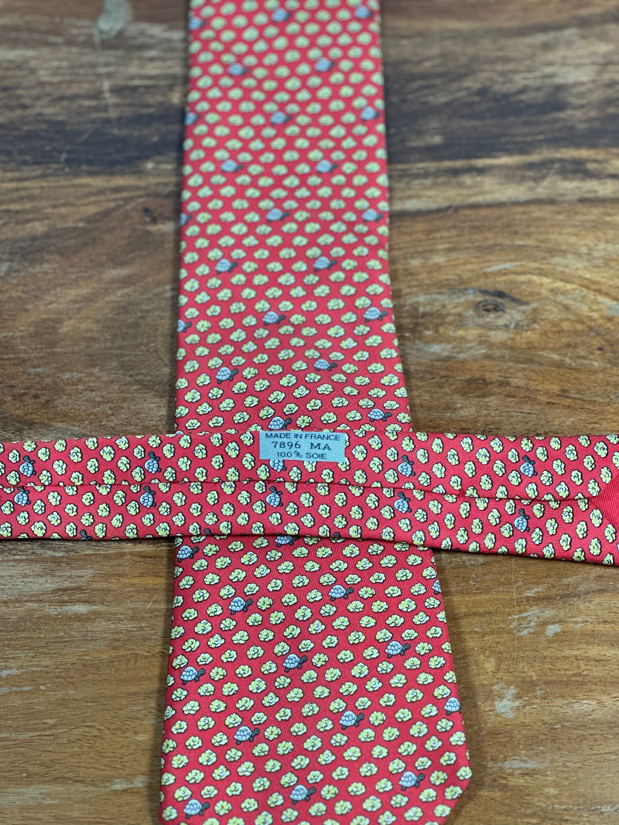 Corbata Hermés roja