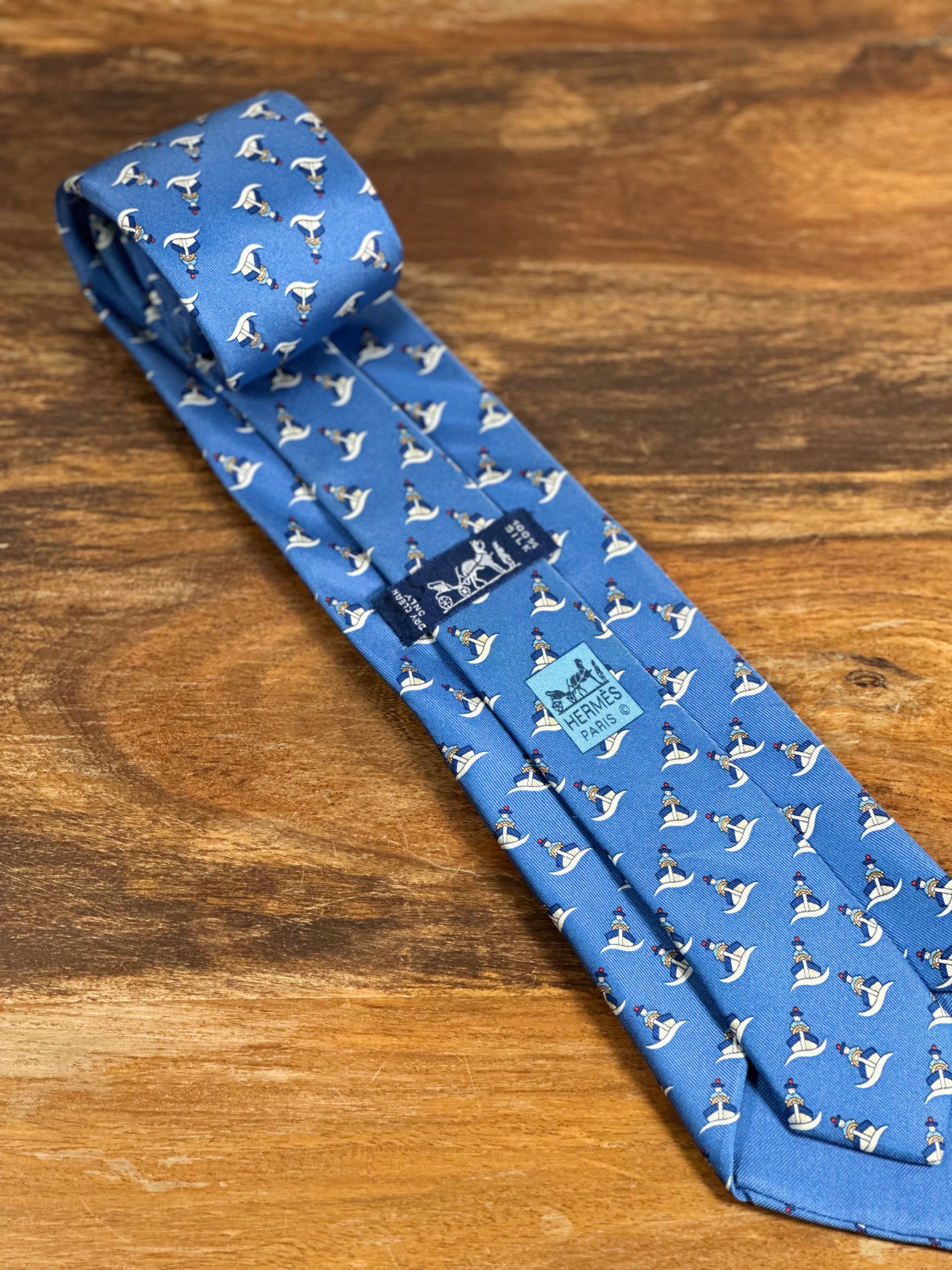 Corbata Hermés azul
