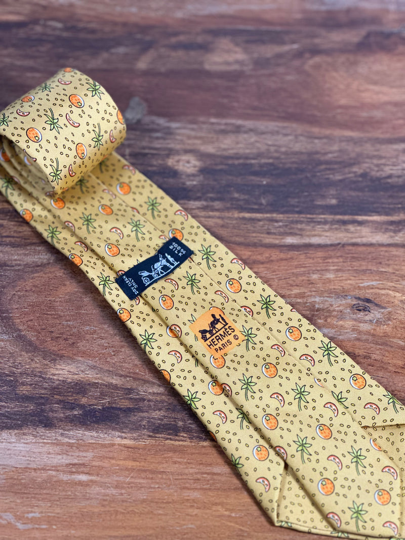 Corbata Hermés amarilla