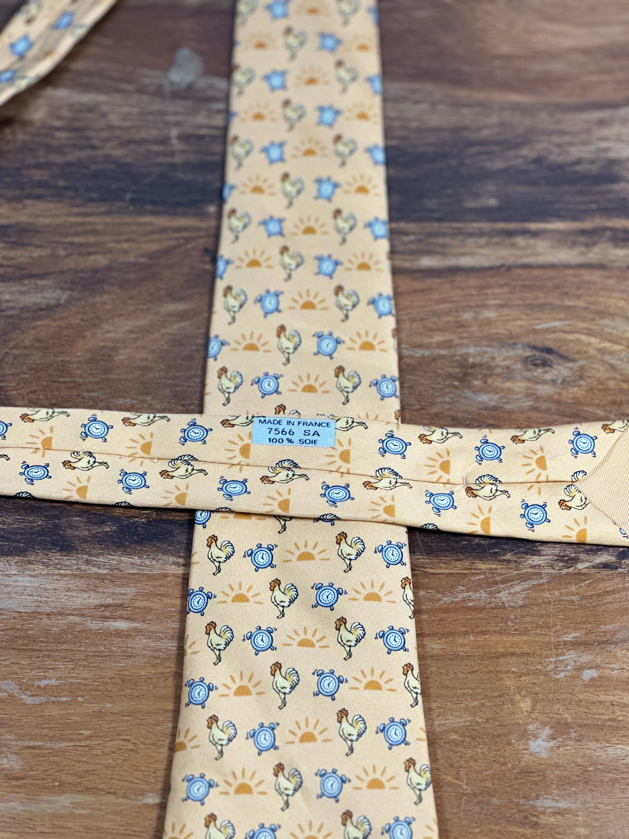 Corbata Hermés naranja