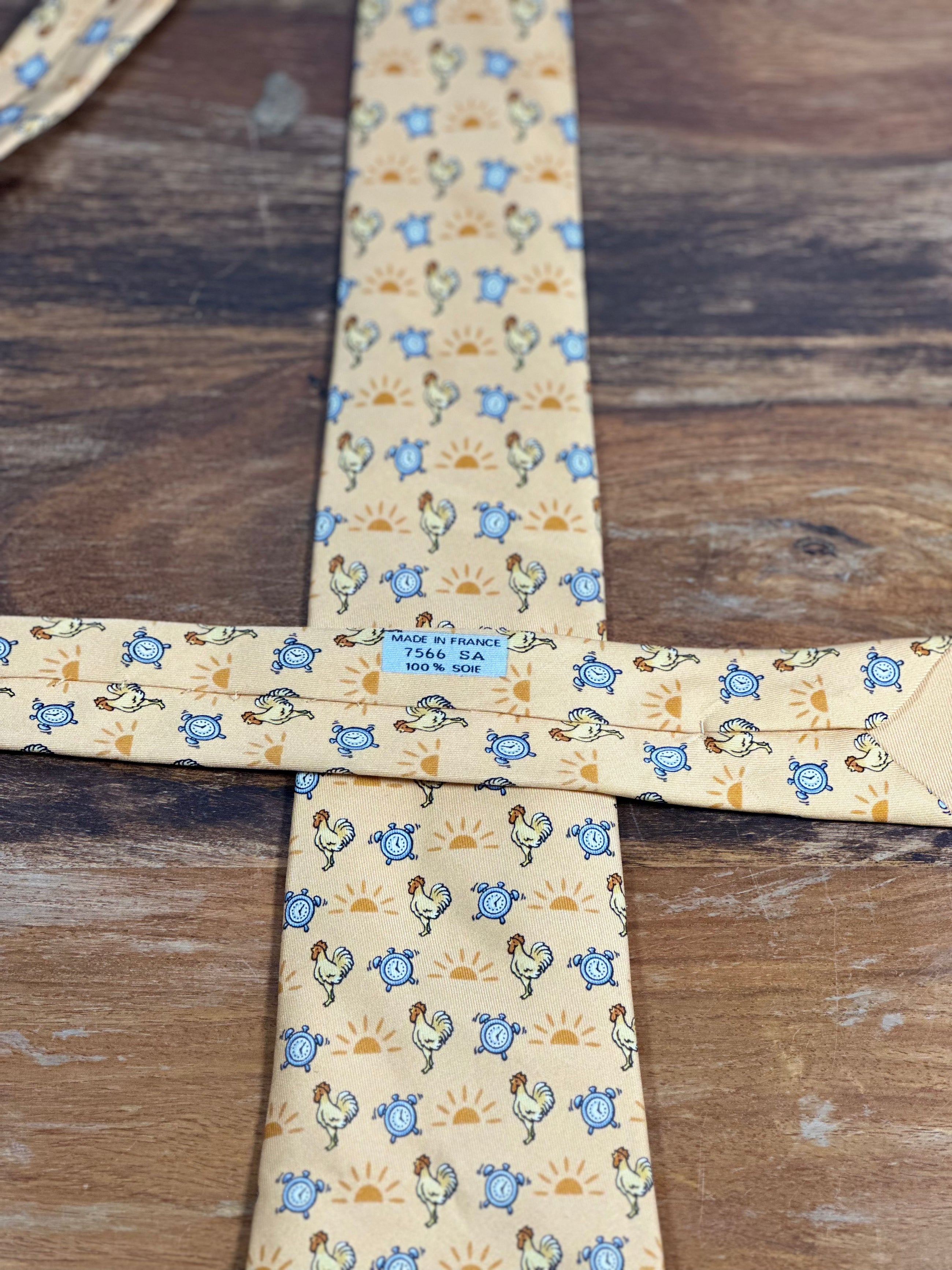Corbata Hermés naranja