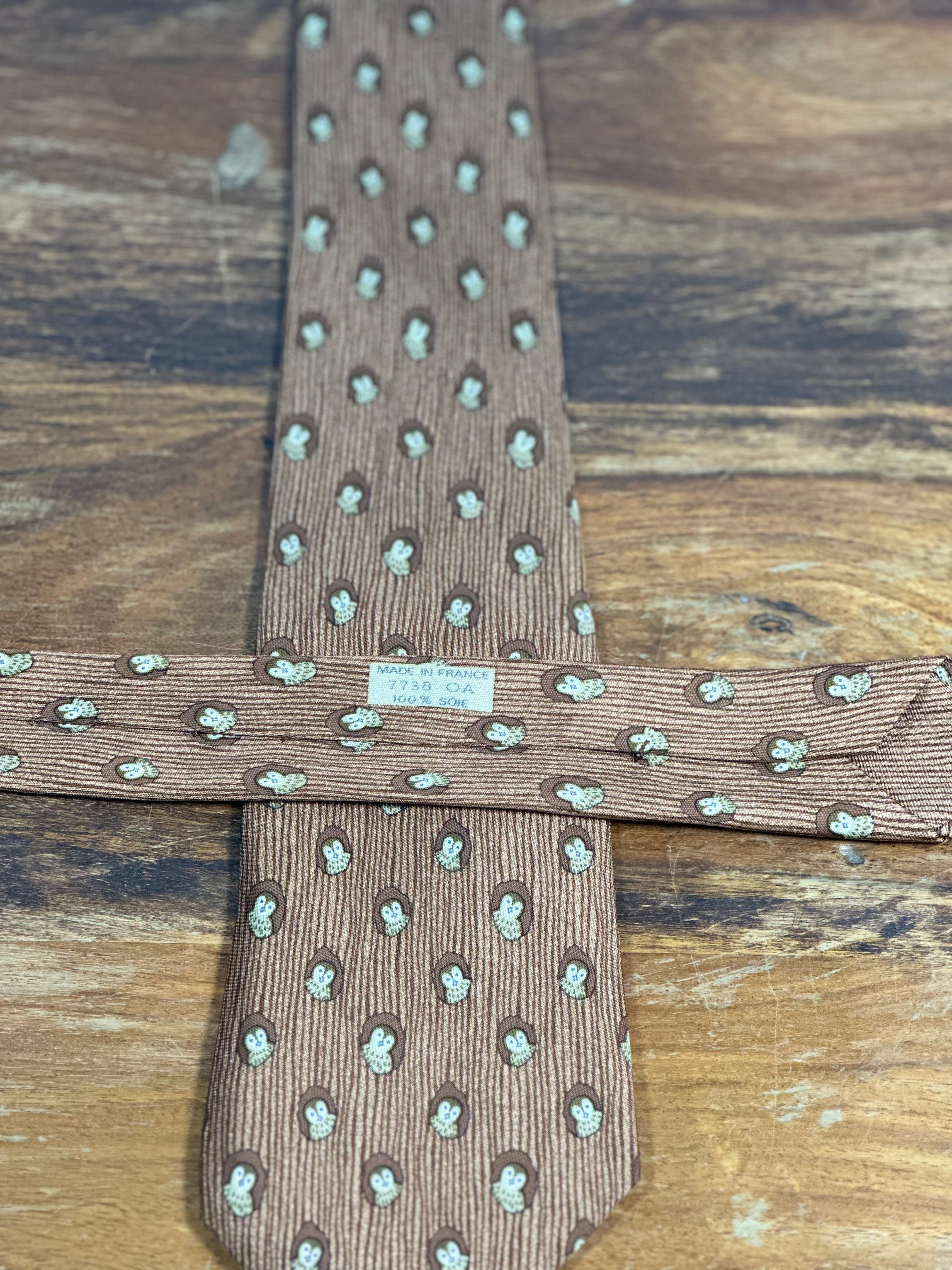 Corbata Hermés marrón