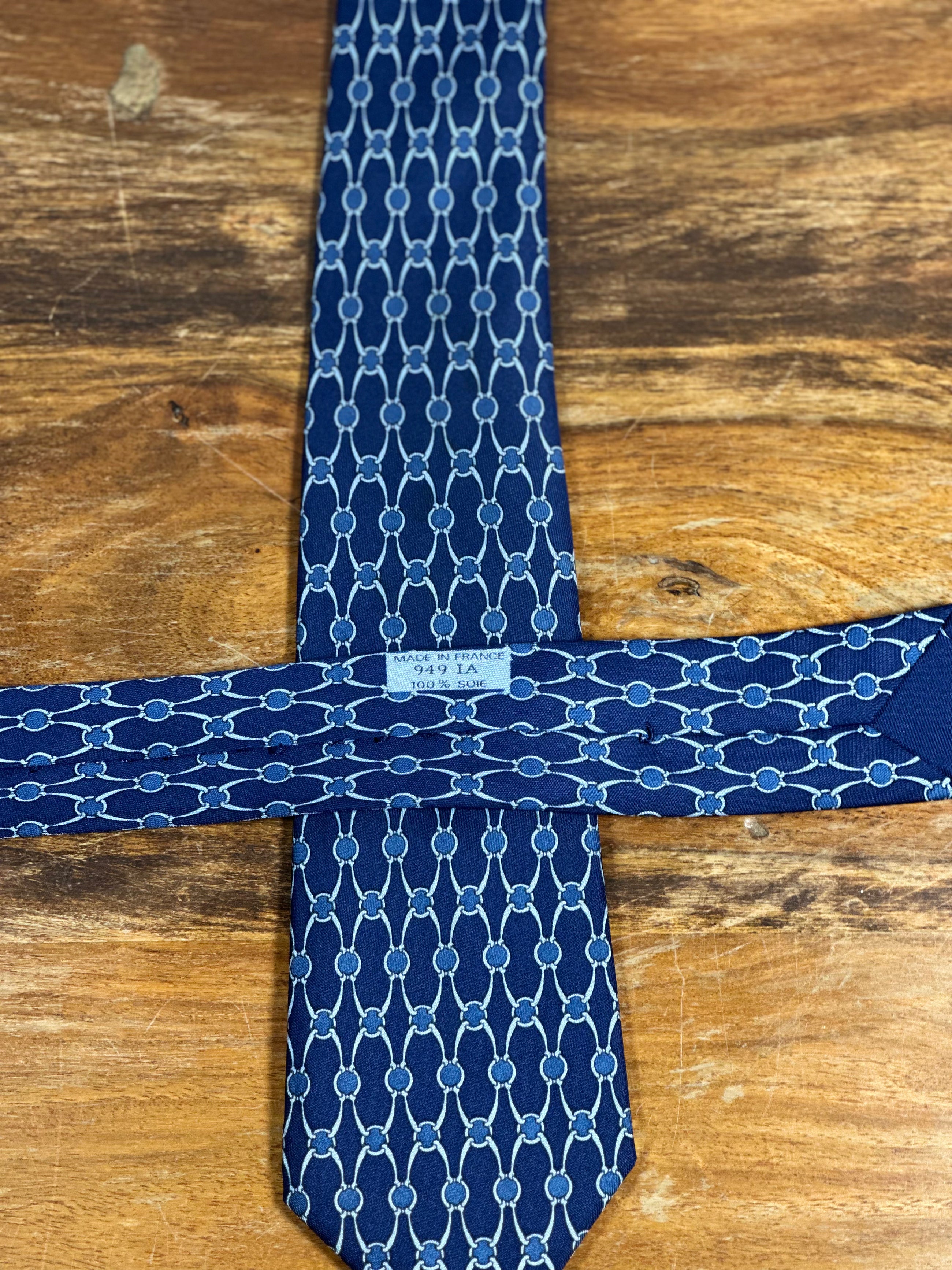 Corbata Hermés azul