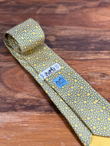 Corbata Hermés amarilla