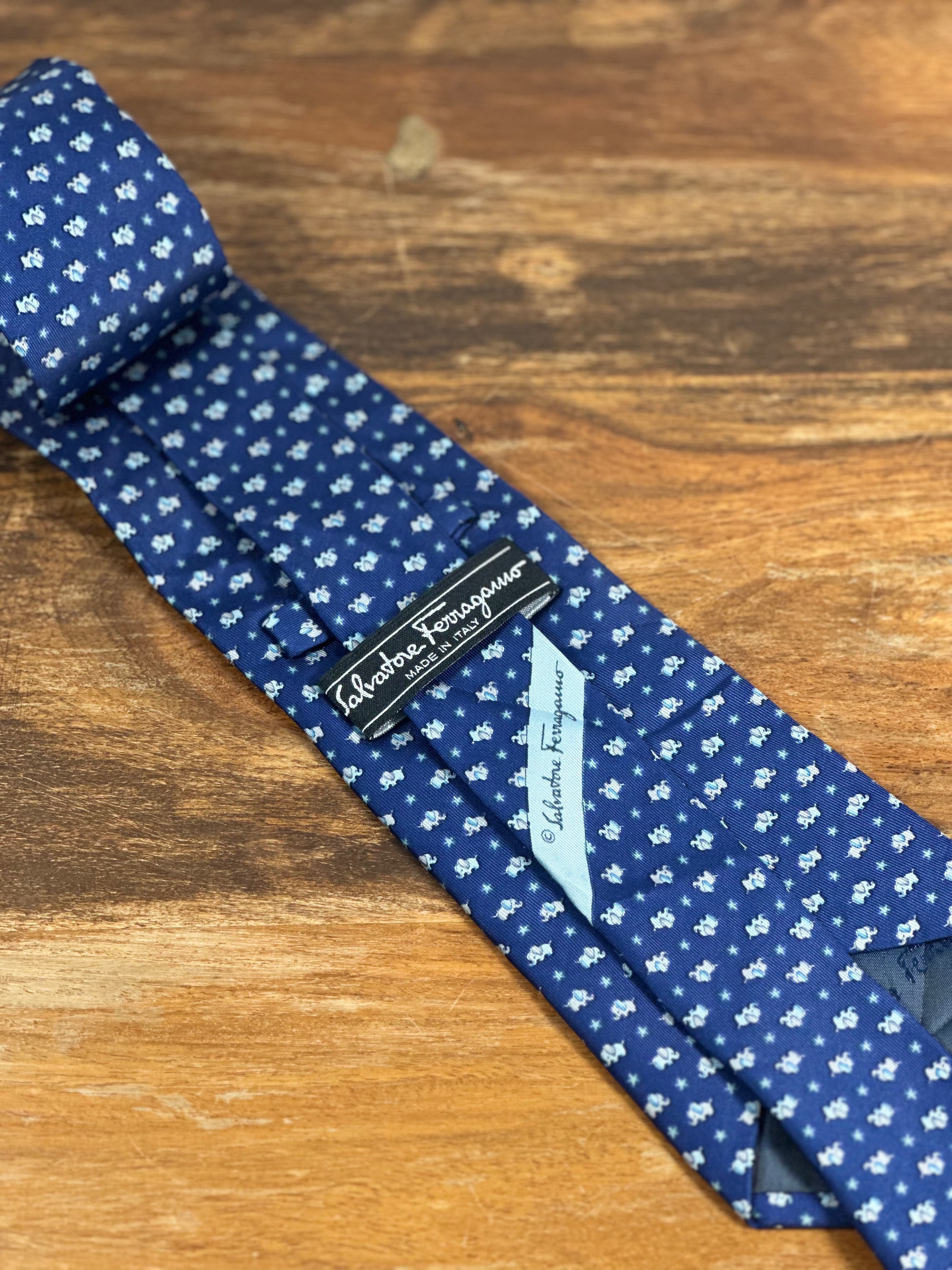 Corbata Ferragamo azul