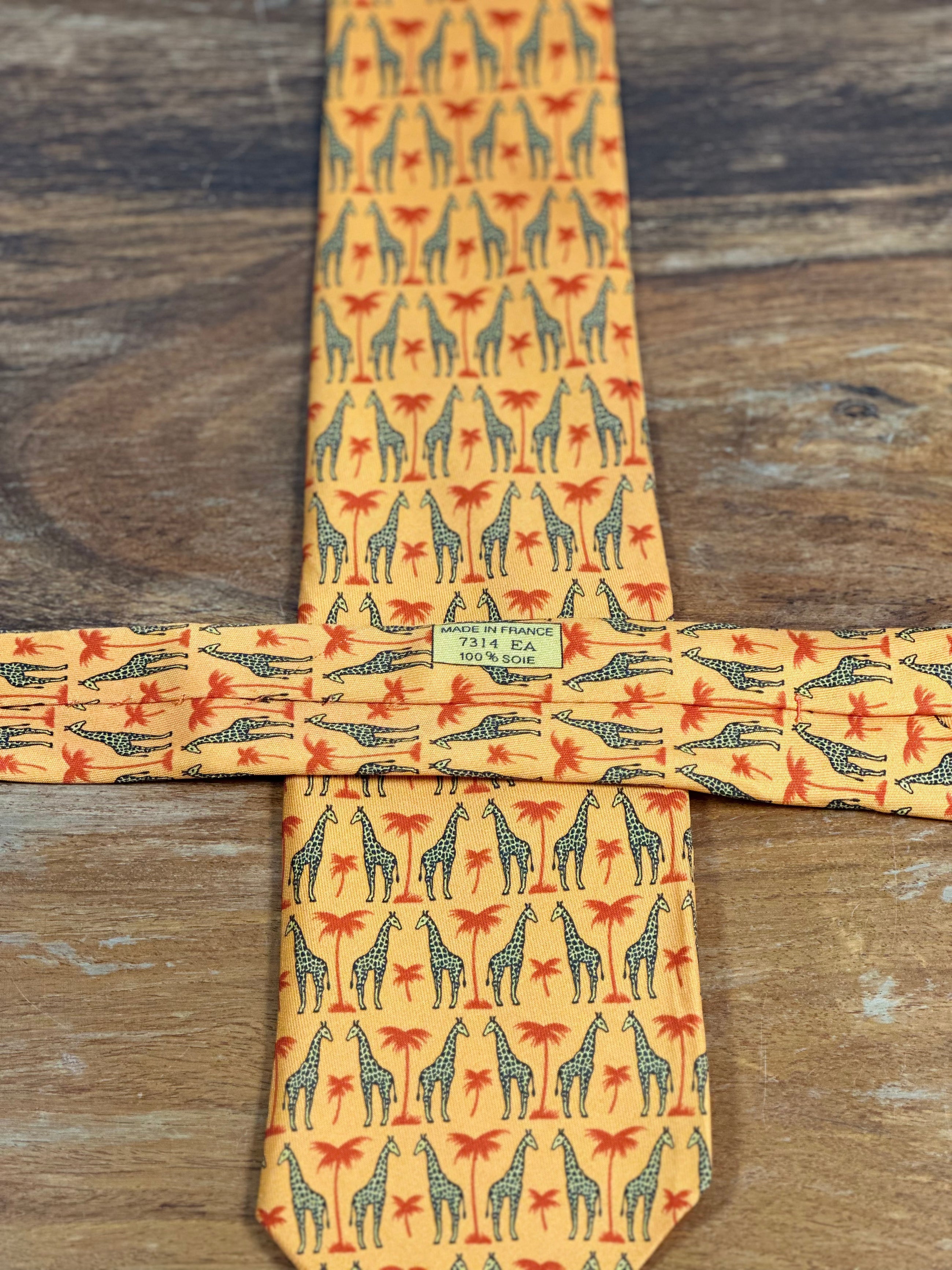 Corbata Hermés naranja