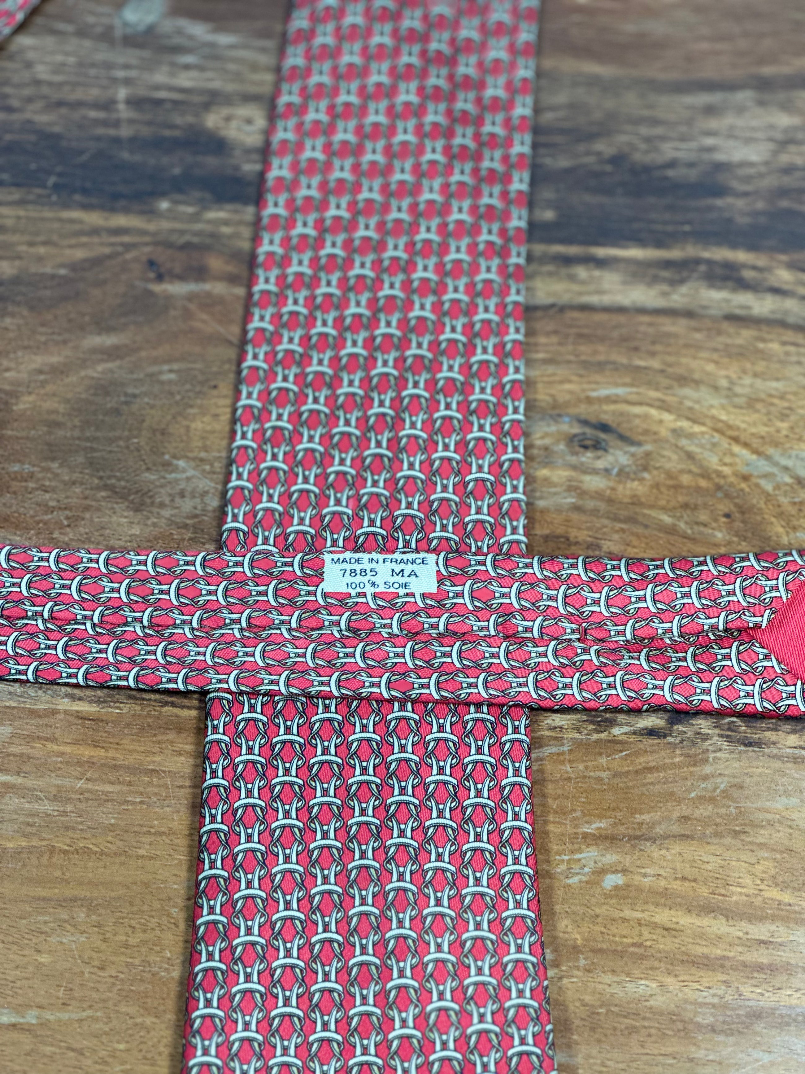 Corbata Hermés roja
