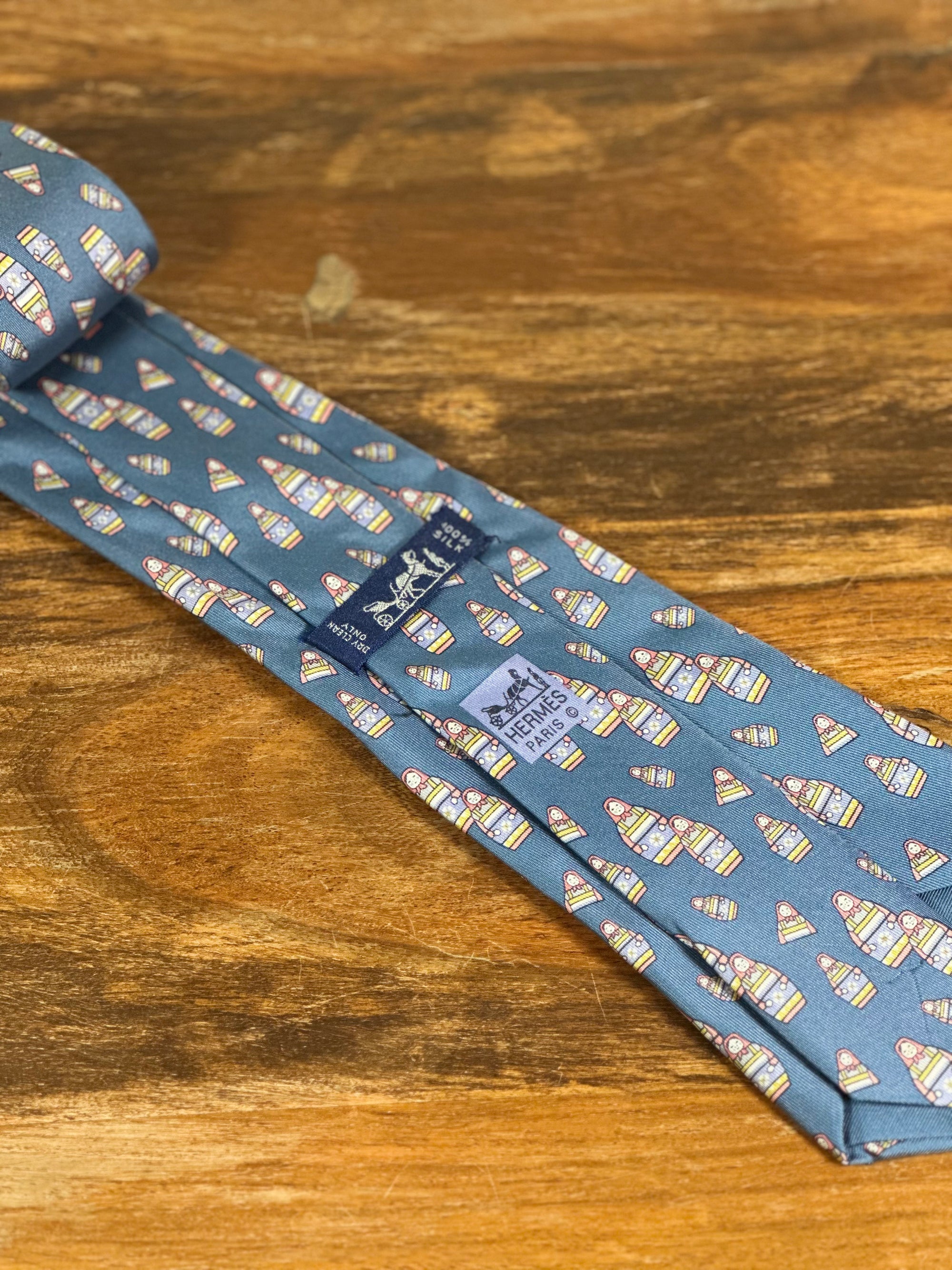 Corbata Hermés azul