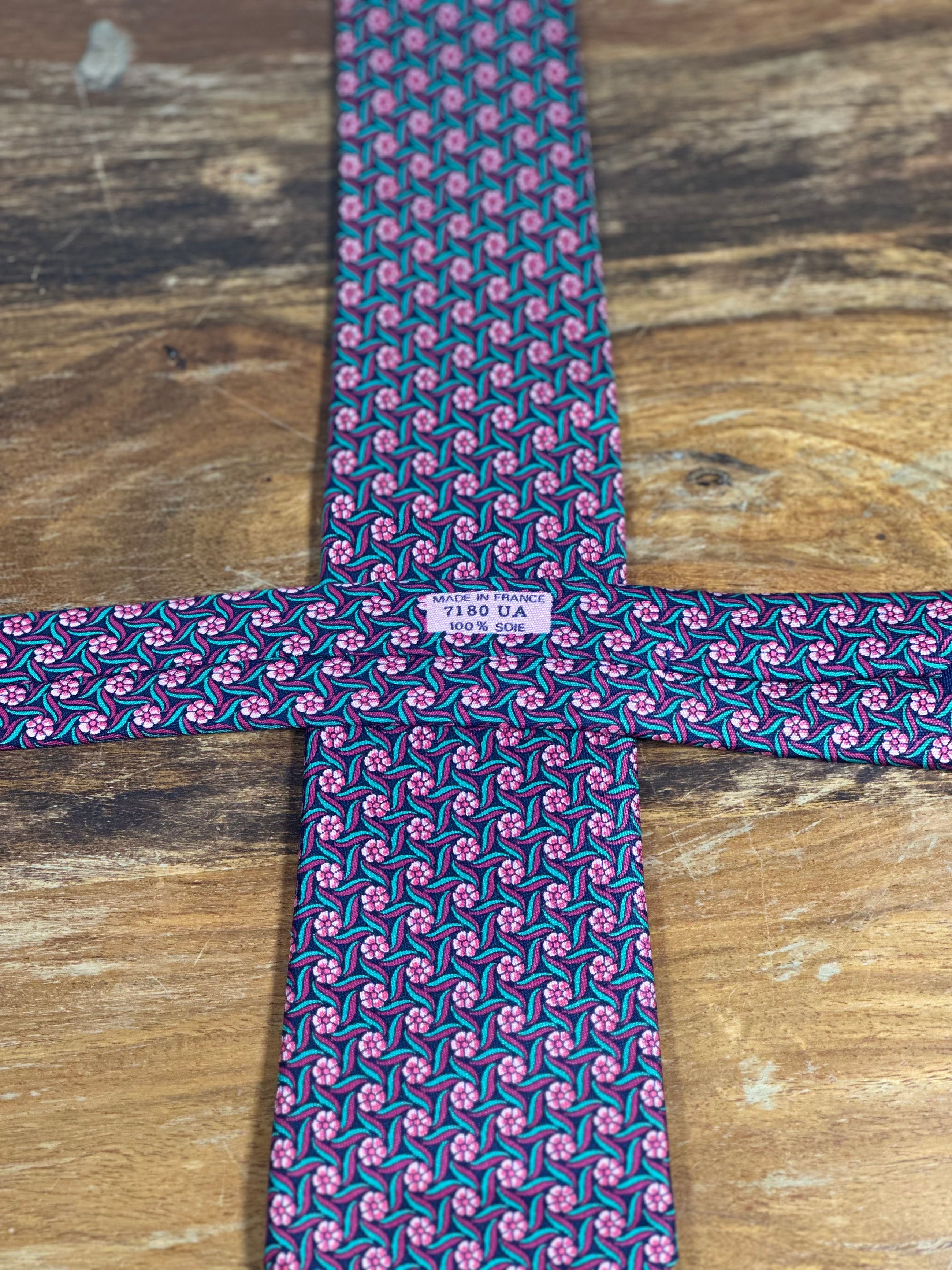 Corbata Hermés azul