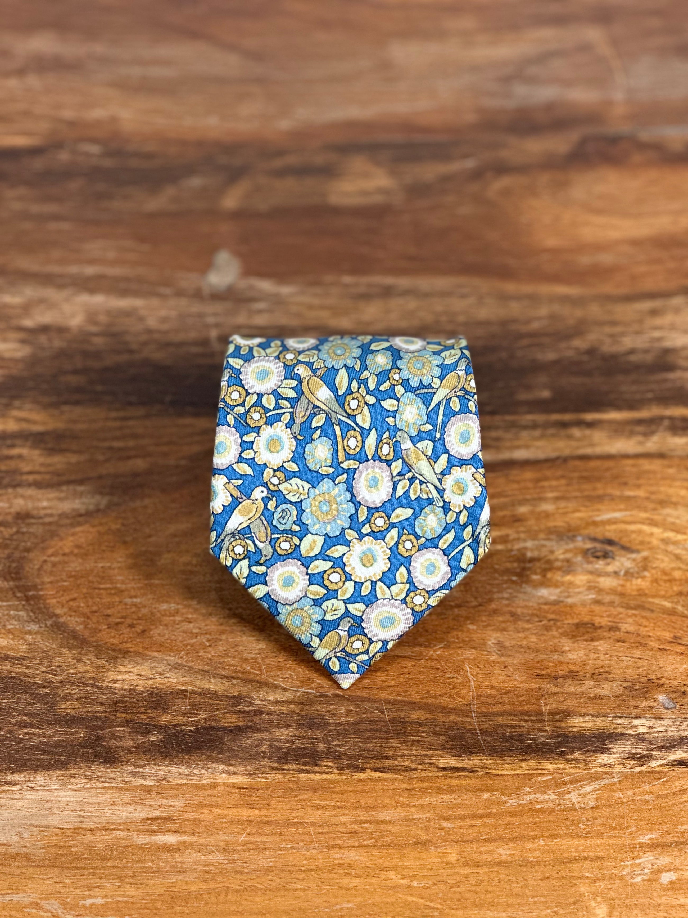 Corbata Hermés azul