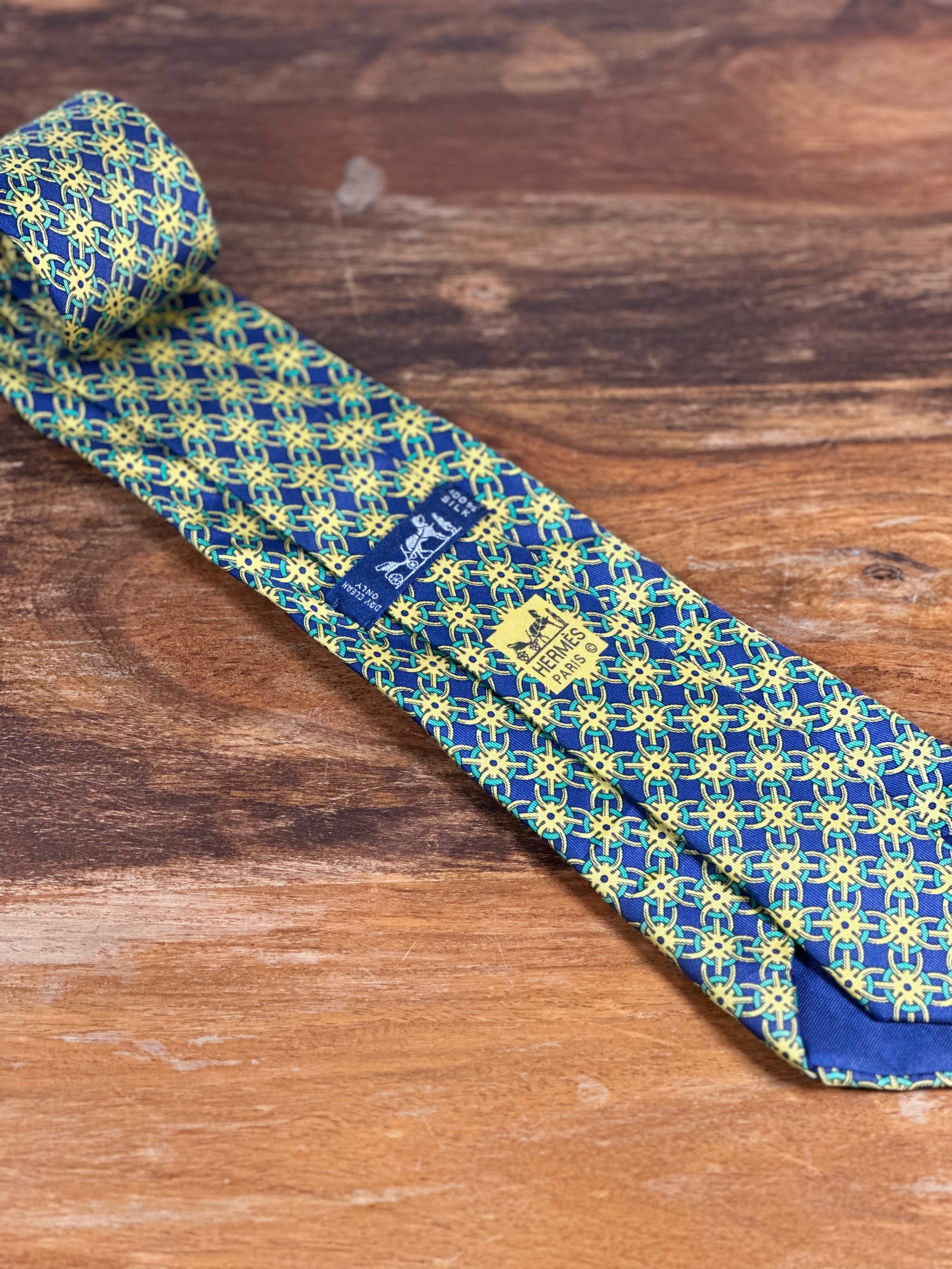 Corbata Hermés azul