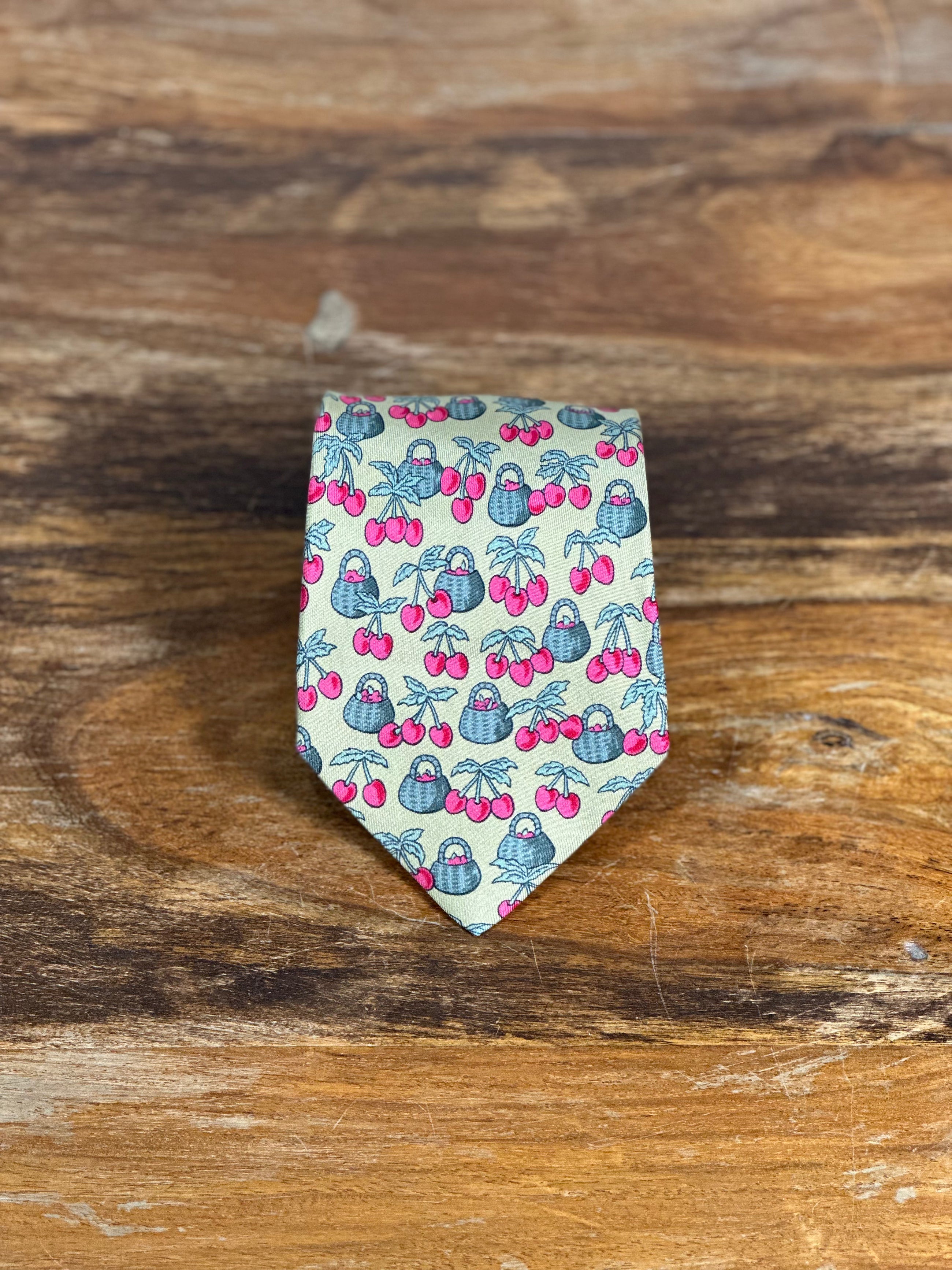 Corbata Hermés beige