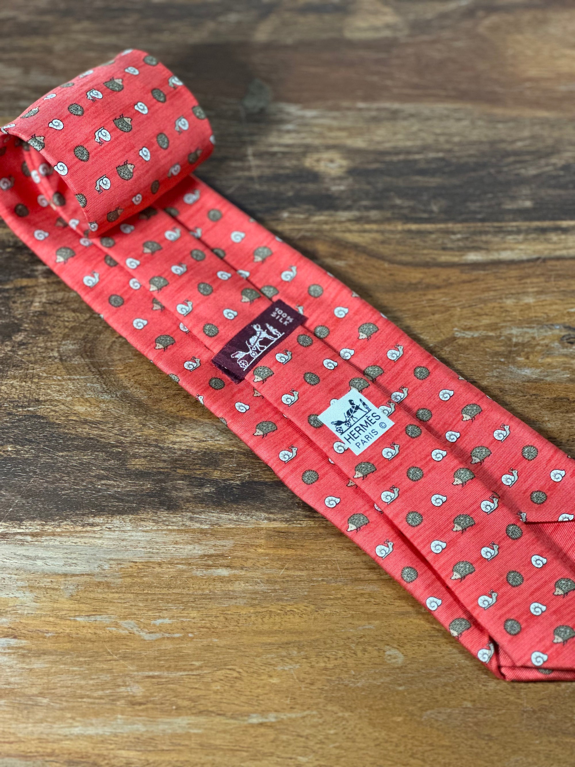 Corbata Hermés roja