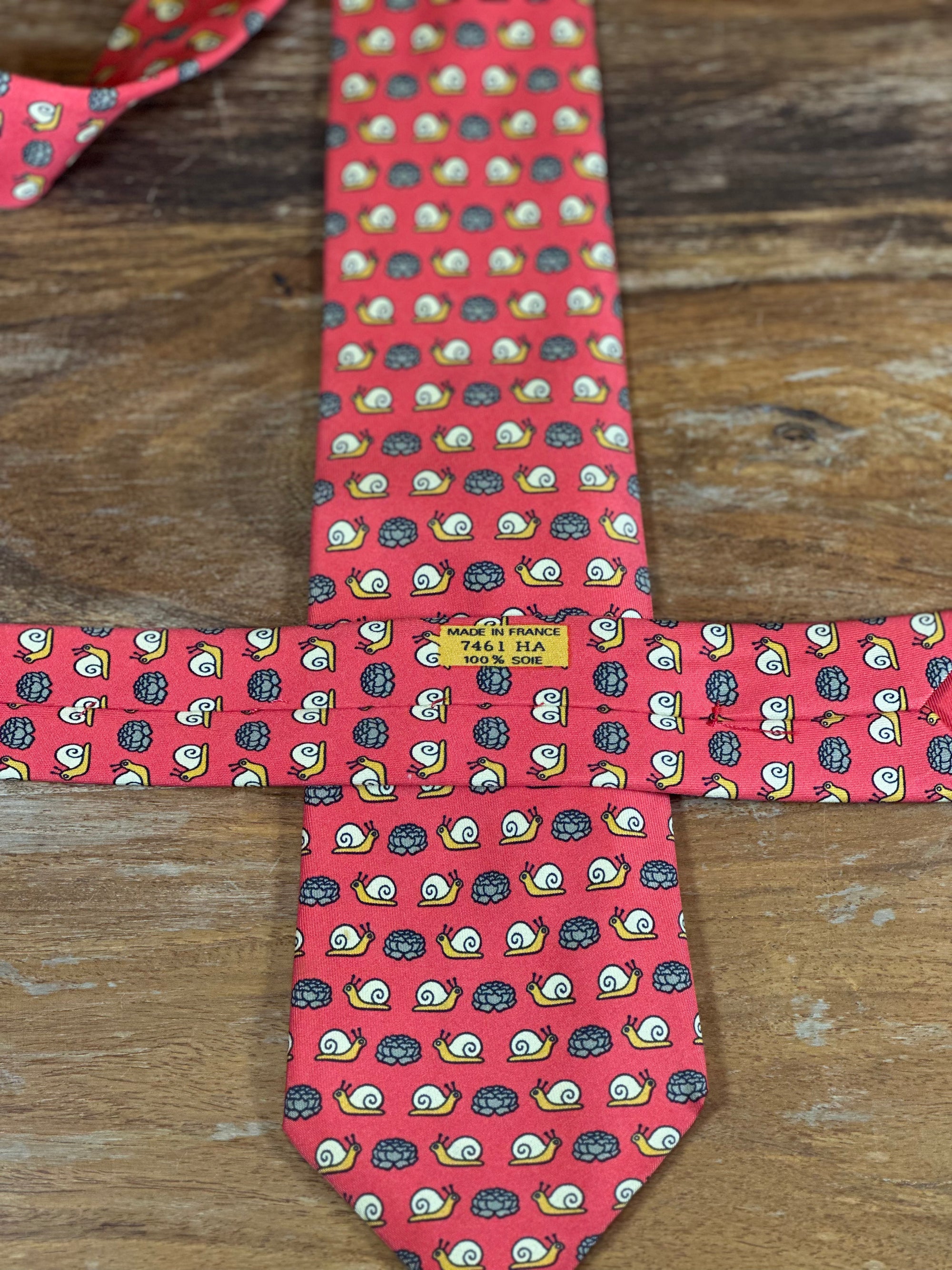 Corbata Hermés roja