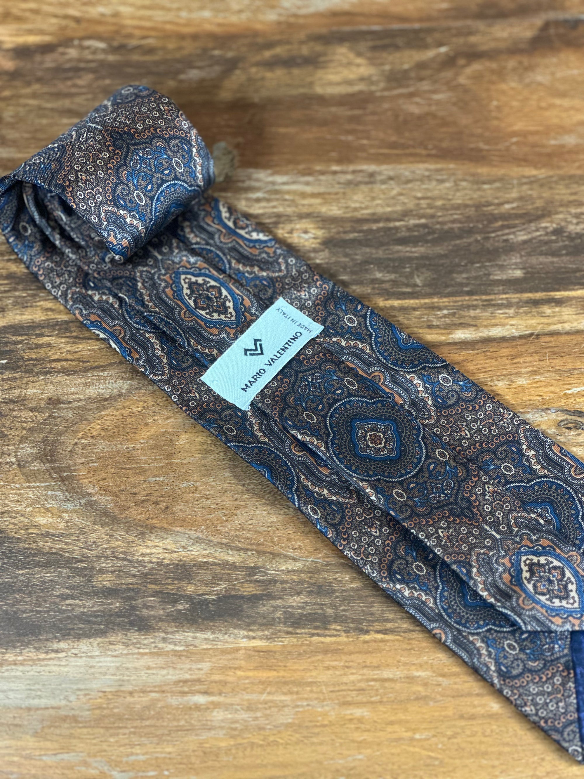 Corbata Valentino azul paisley