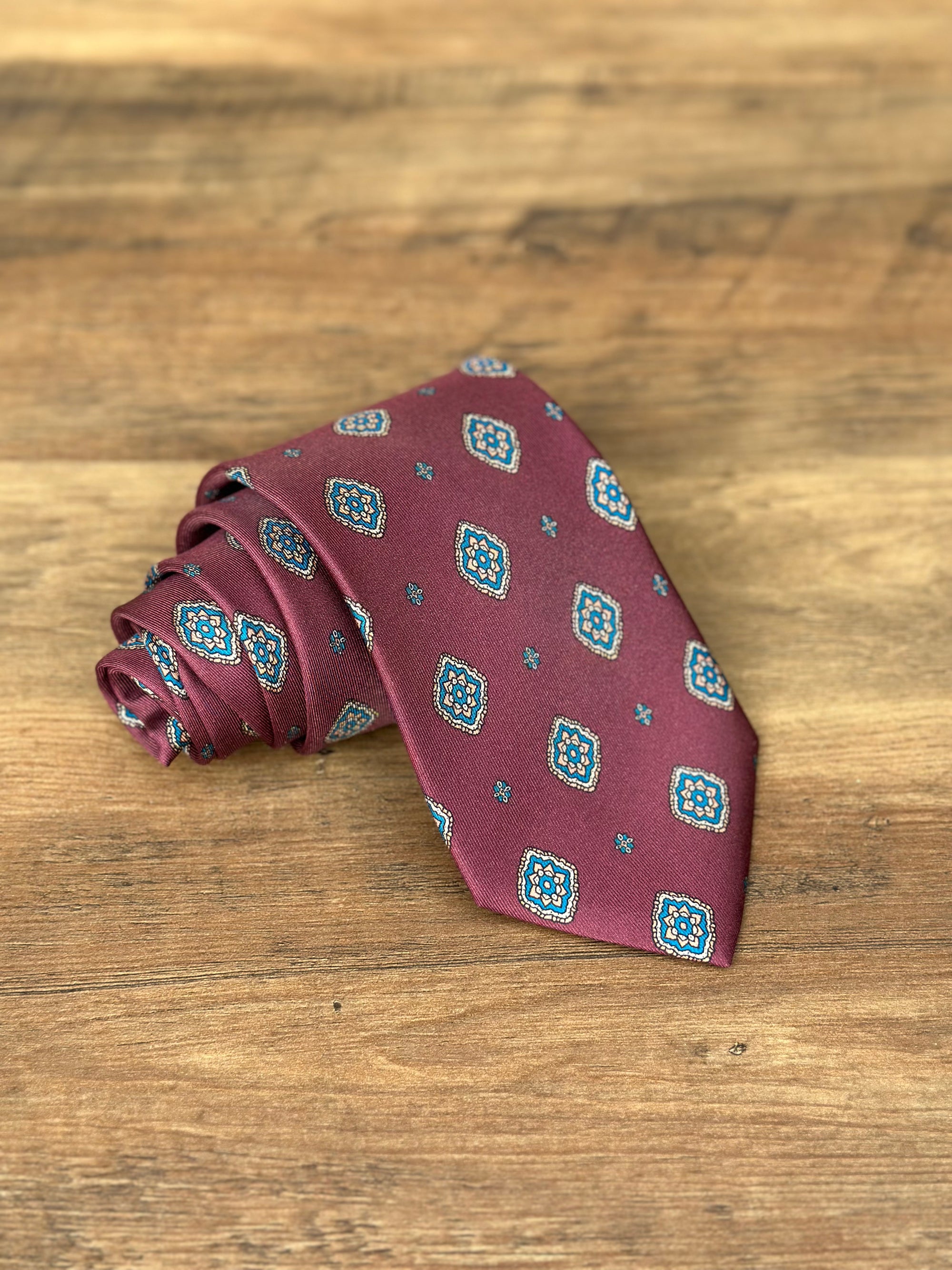 Corbata Varenna burdeos