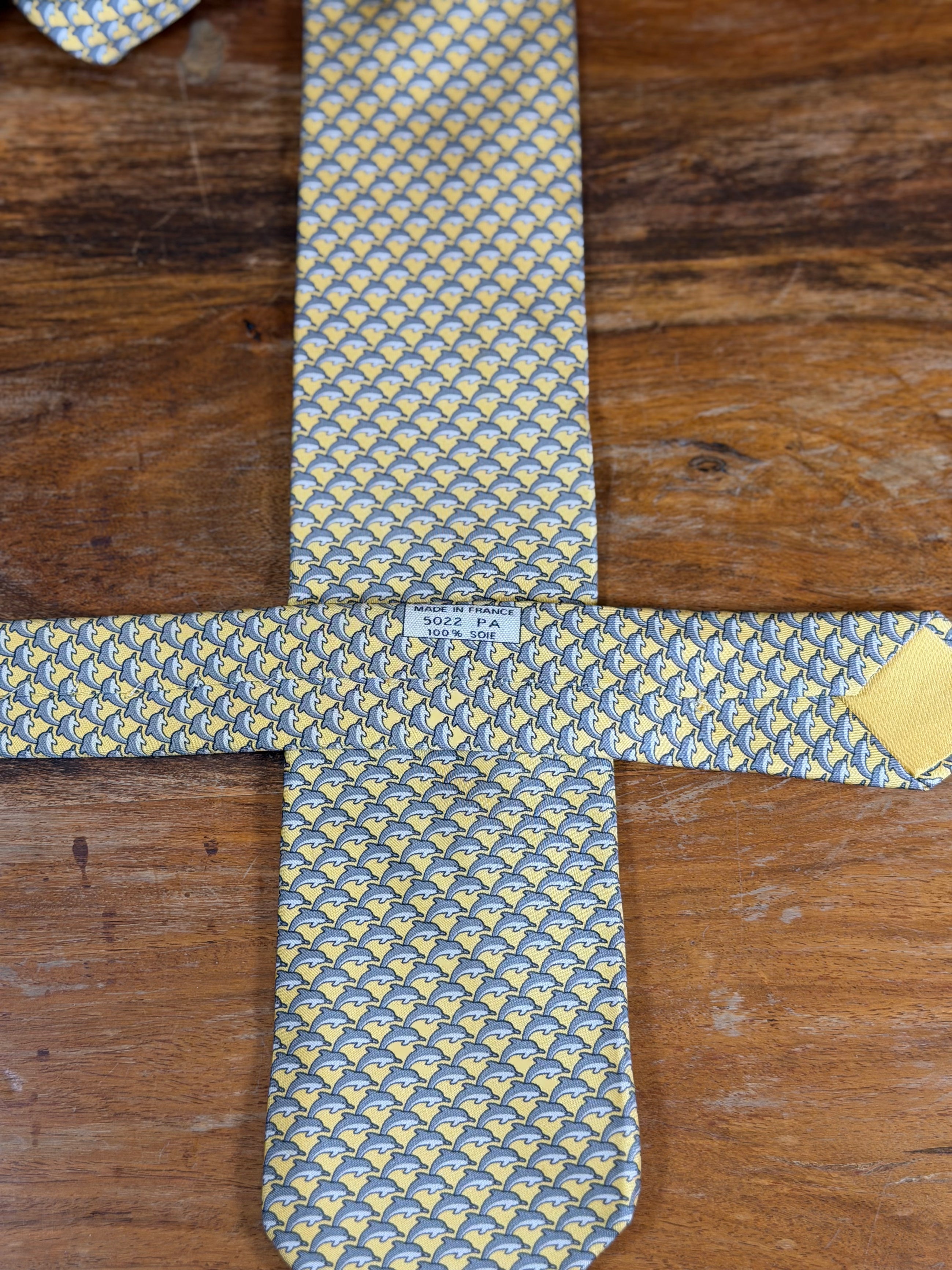 Corbata Hermés amarilla