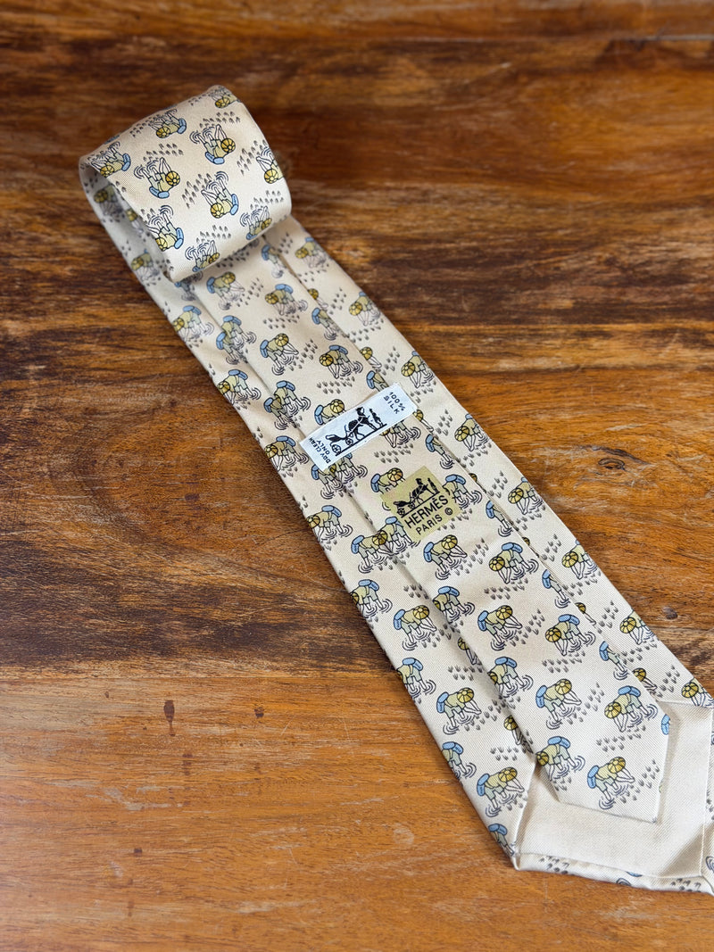 Corbata Hermés beige